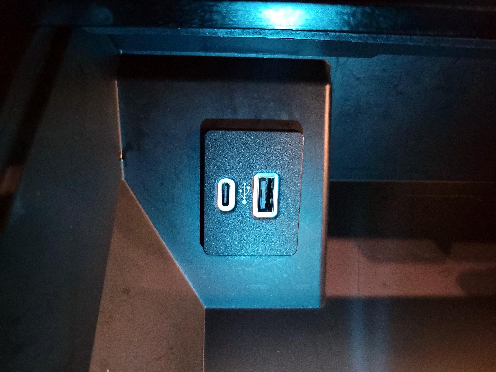 Thumbnail: 2021 Ford F-150 - 19