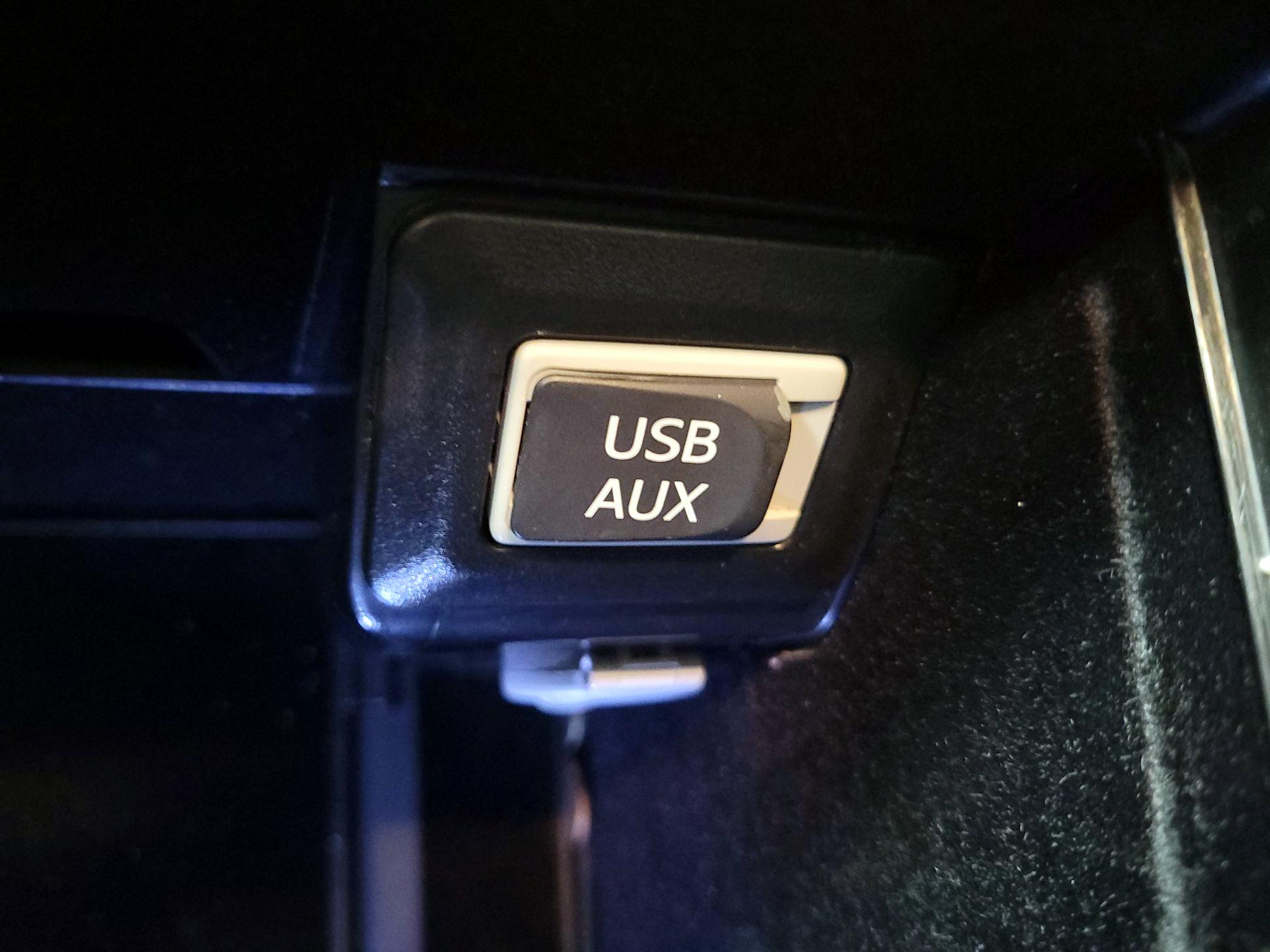 Thumbnail: 2015 Lexus RX - 18