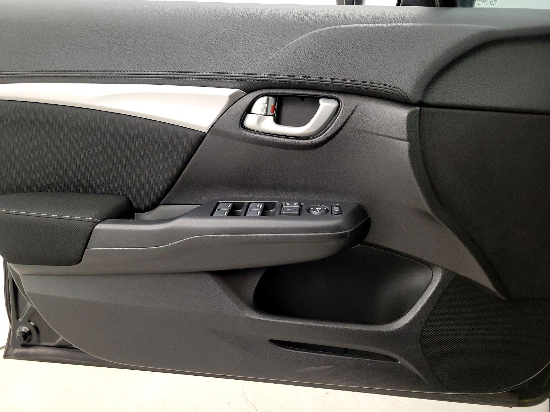 Thumbnail: 2015 Honda Civic - 12