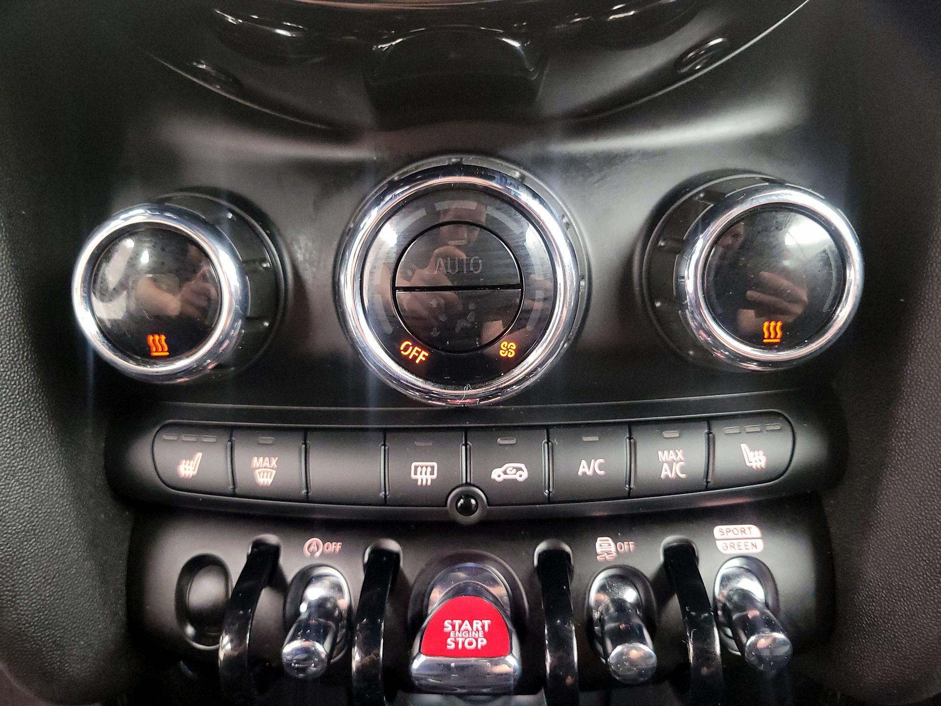 Thumbnail: 2024 MINI Cooper - 17