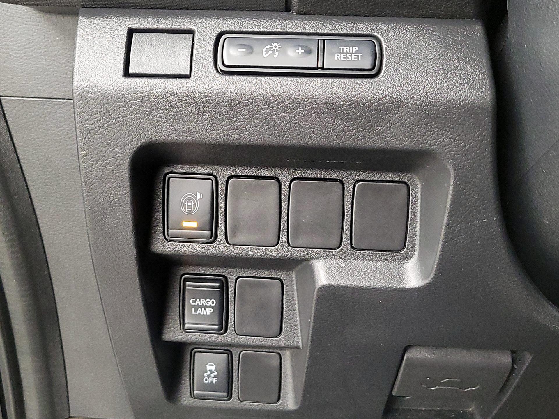 Thumbnail: 2022 Nissan Frontier - 13