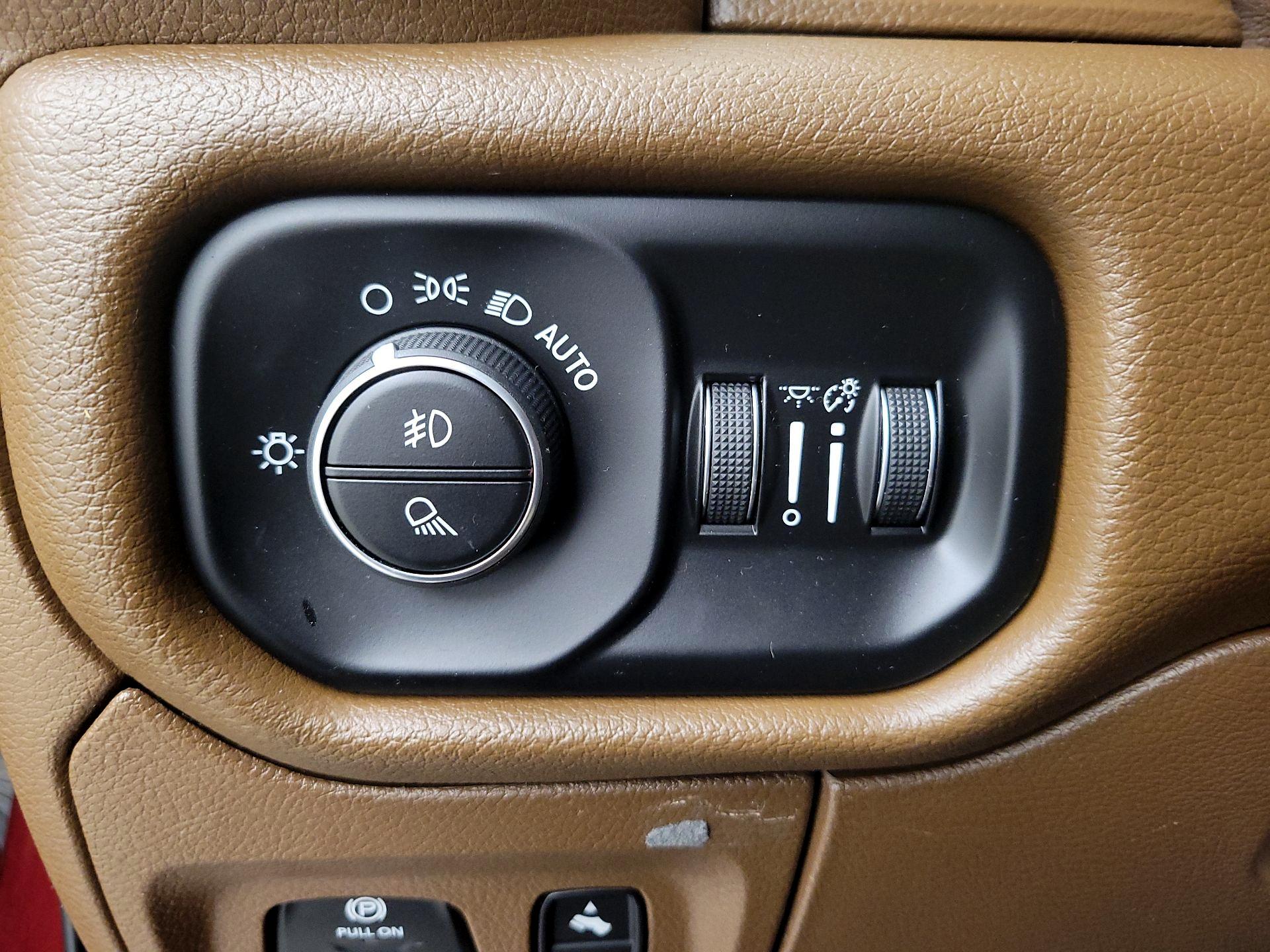 Thumbnail: 2021 RAM 1500 - 13
