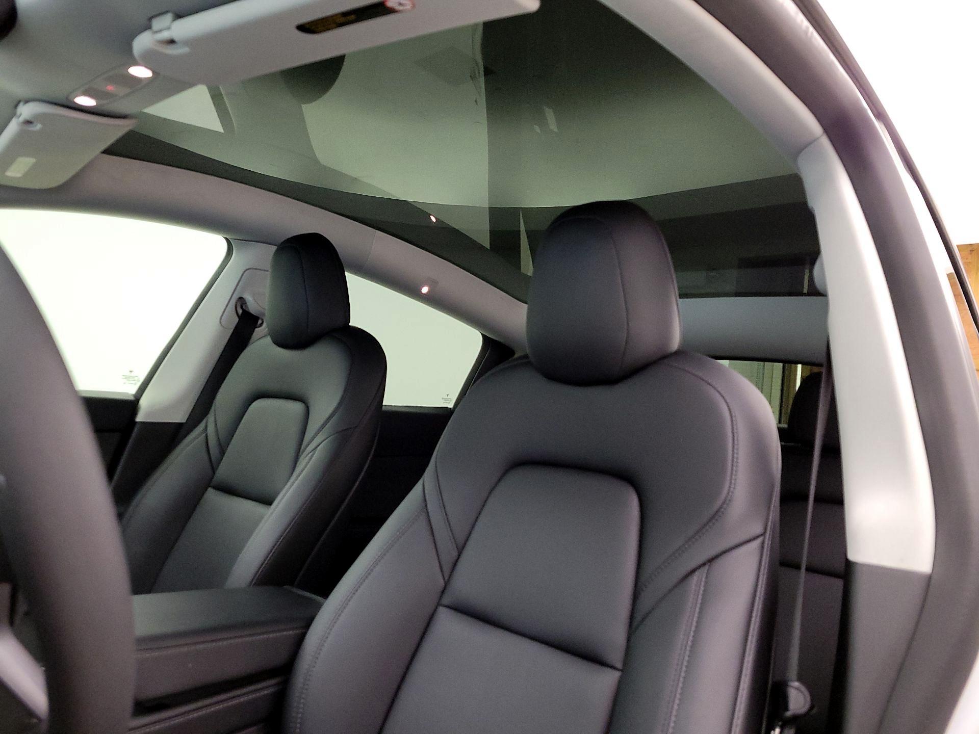 Thumbnail: 2022 Tesla Model Y - 18