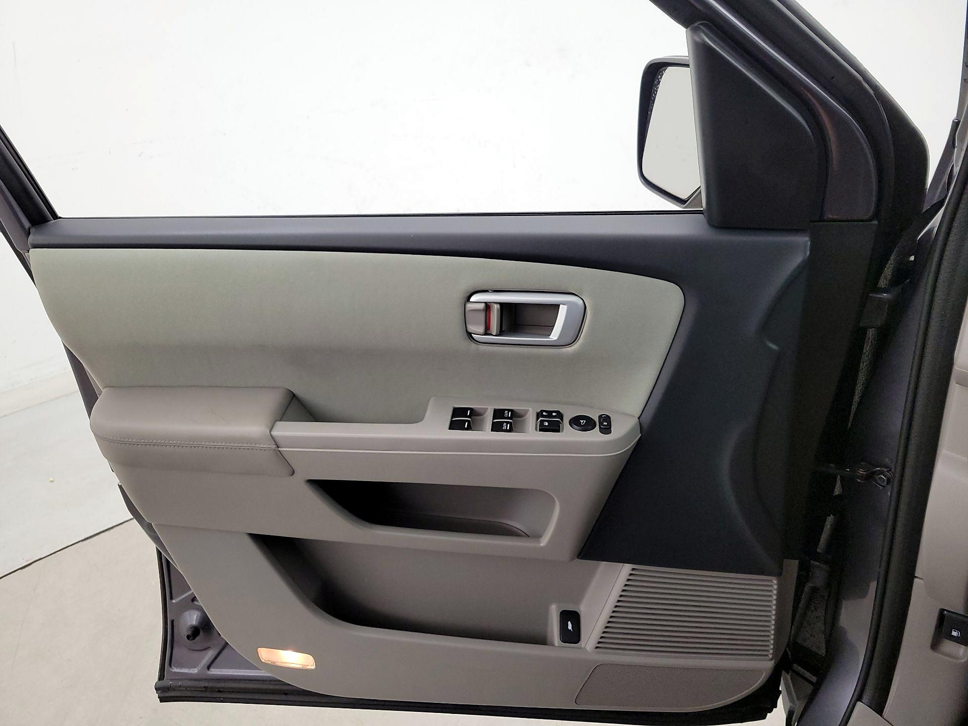 Thumbnail: 2015 Honda Pilot - 12