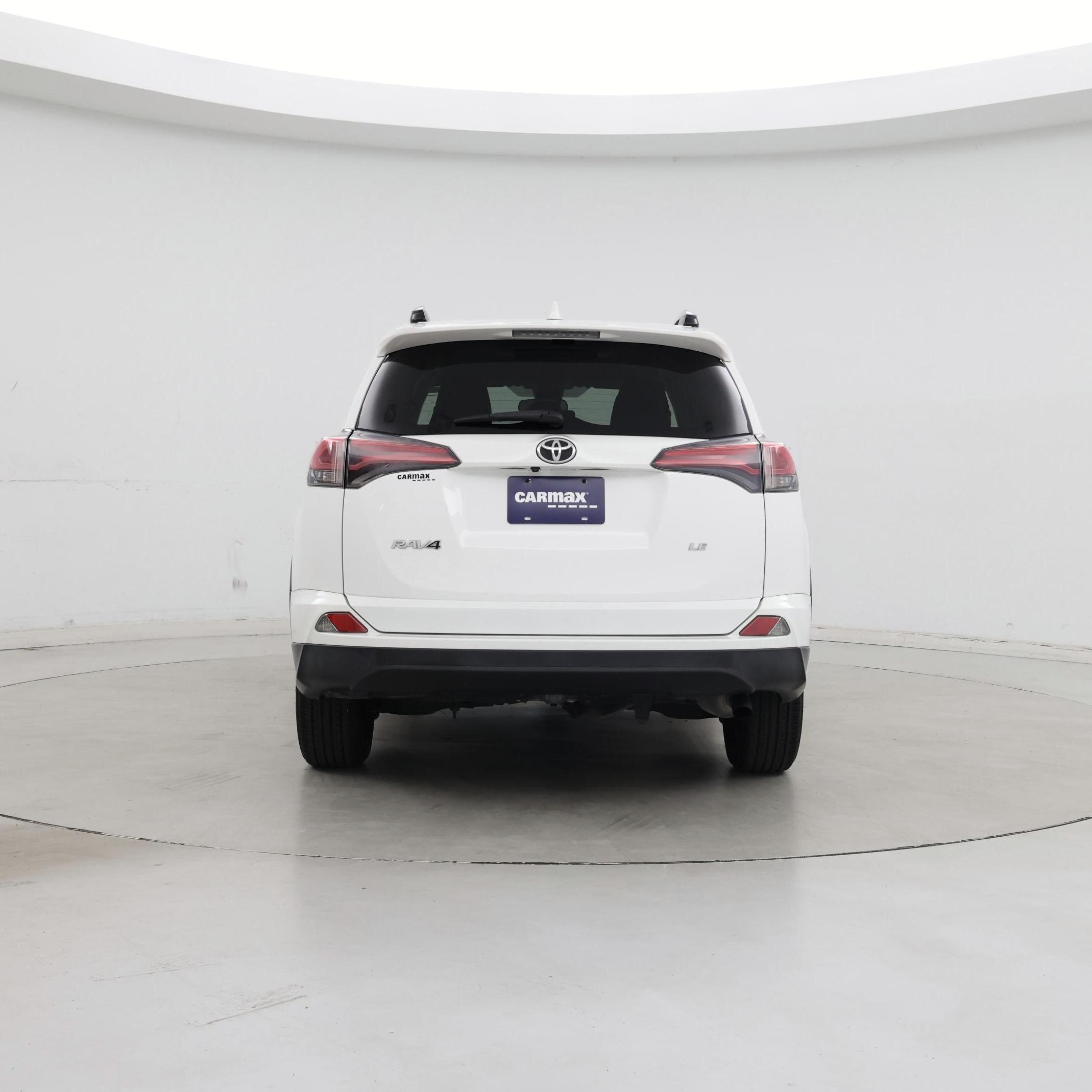 Thumbnail: 2018 Toyota RAV4 - 6