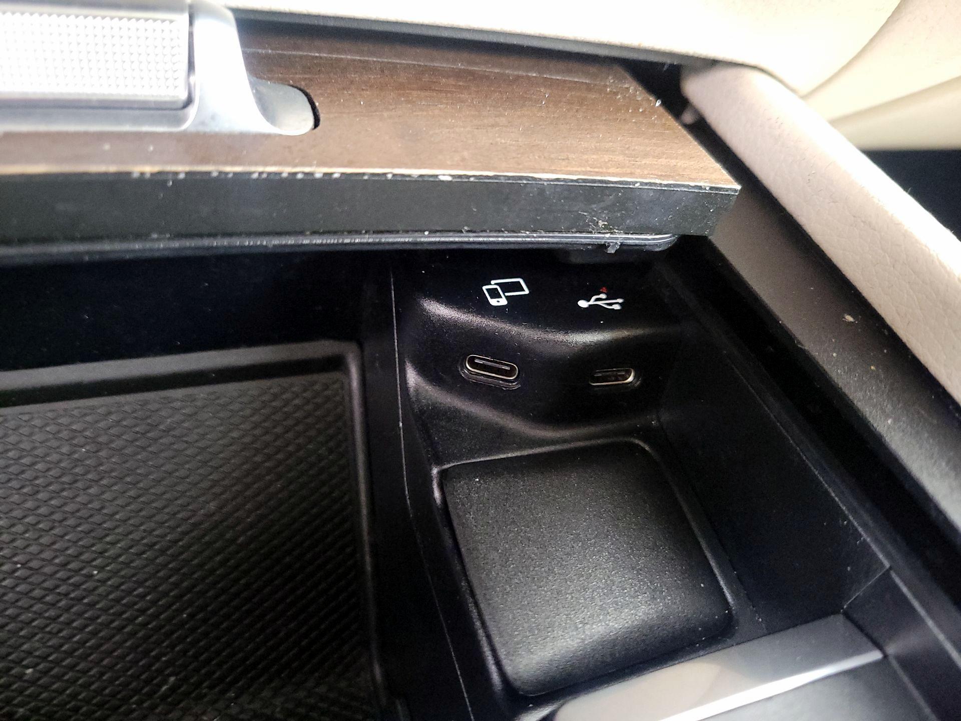 Thumbnail: 2022 Mercedes-Benz GLE - 19