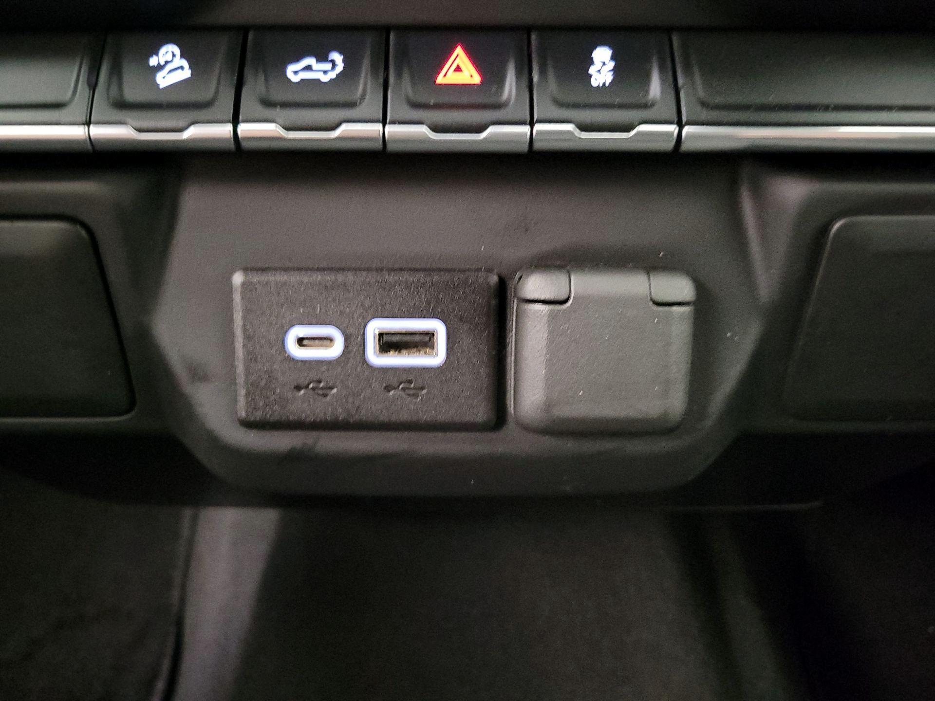 Thumbnail: 2021 Chevrolet Silverado 1500 - 18