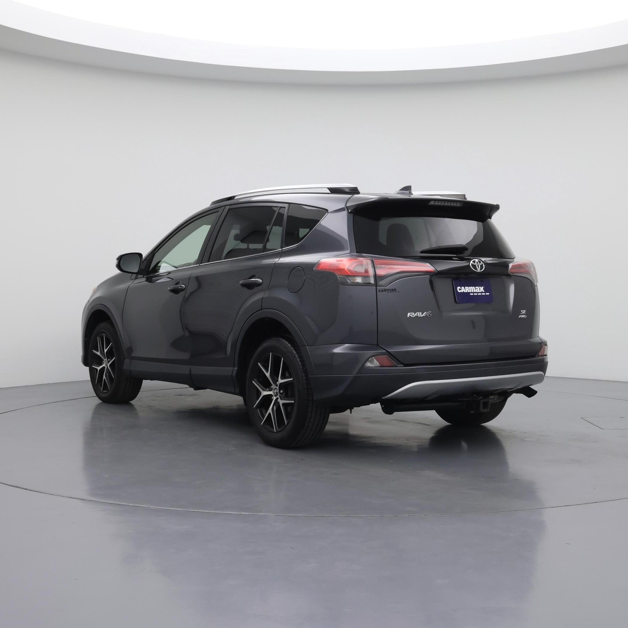 Thumbnail: 2016 Toyota RAV4 - 2
