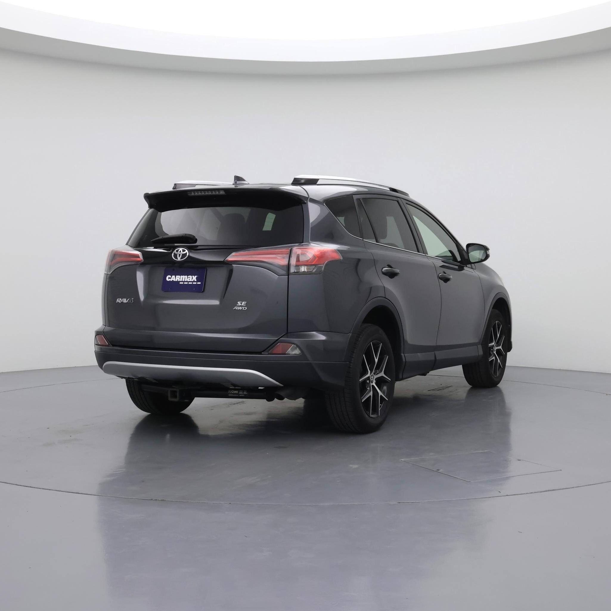 Thumbnail: 2016 Toyota RAV4 - 8