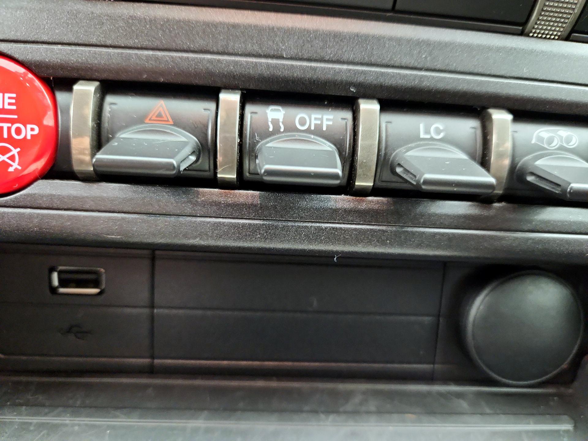 Thumbnail: 2018 Ford Mustang - 18