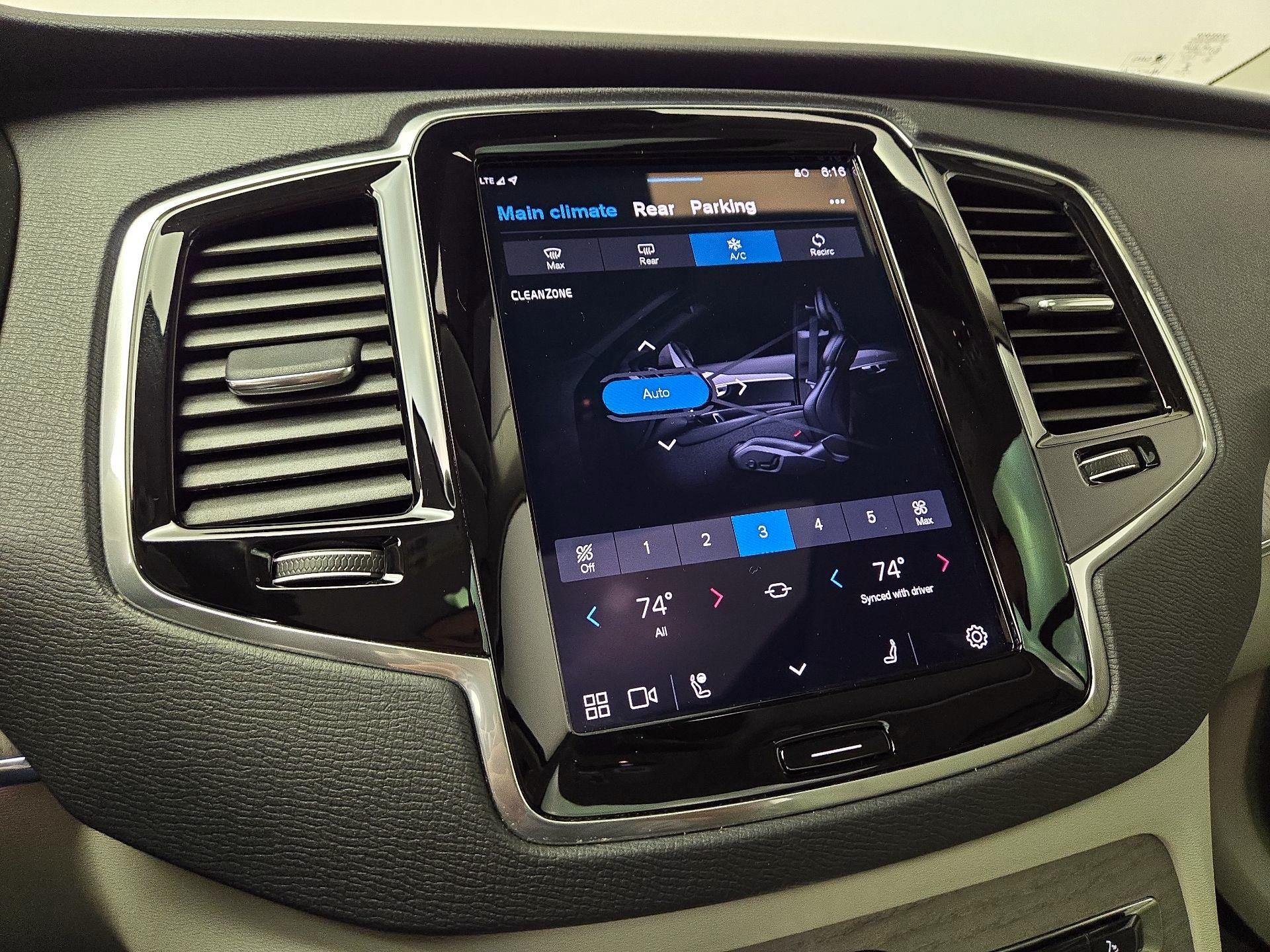 Thumbnail: 2023 Volvo XC90 - 17