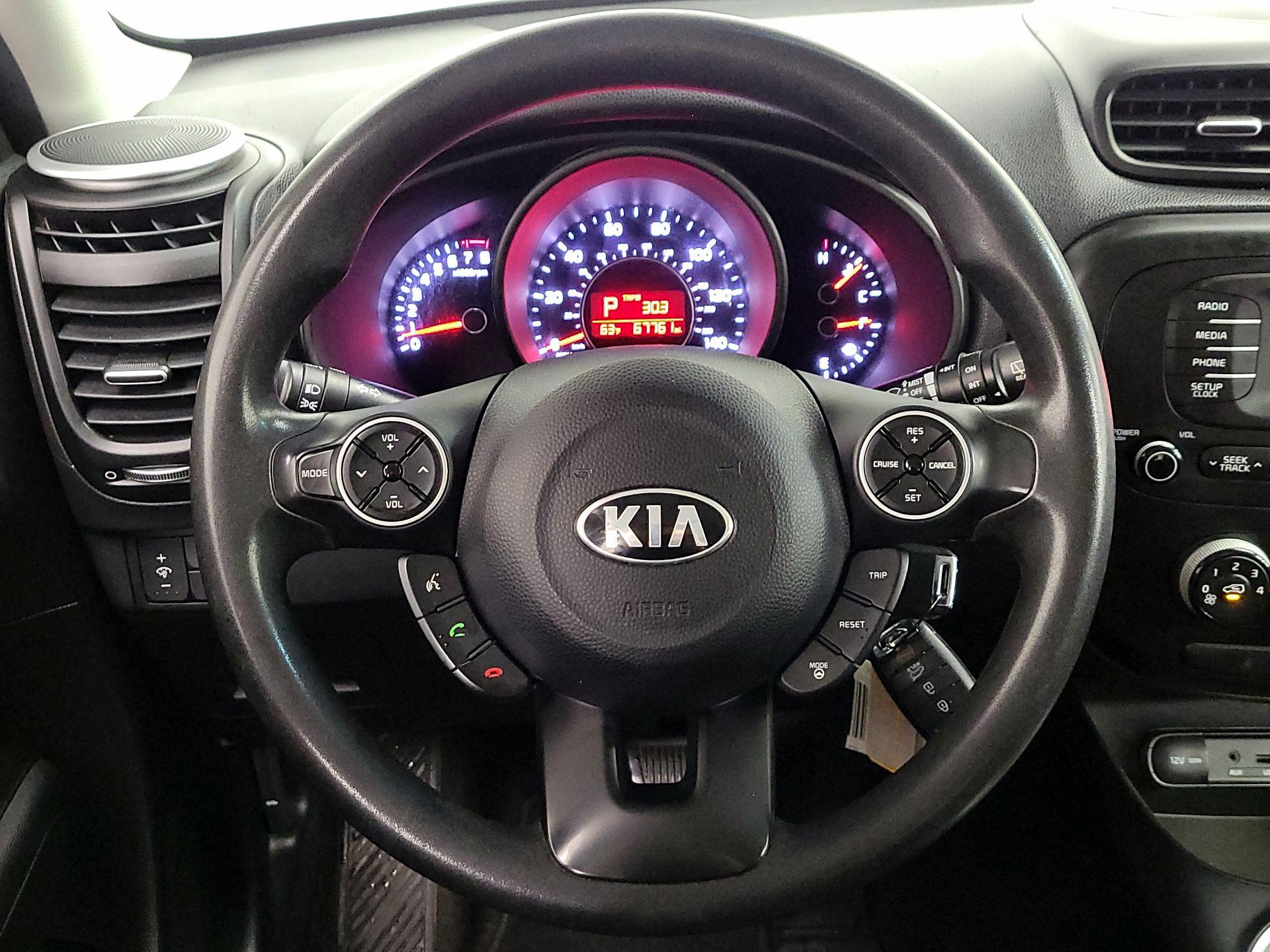Thumbnail: 2014 Kia Soul - 10