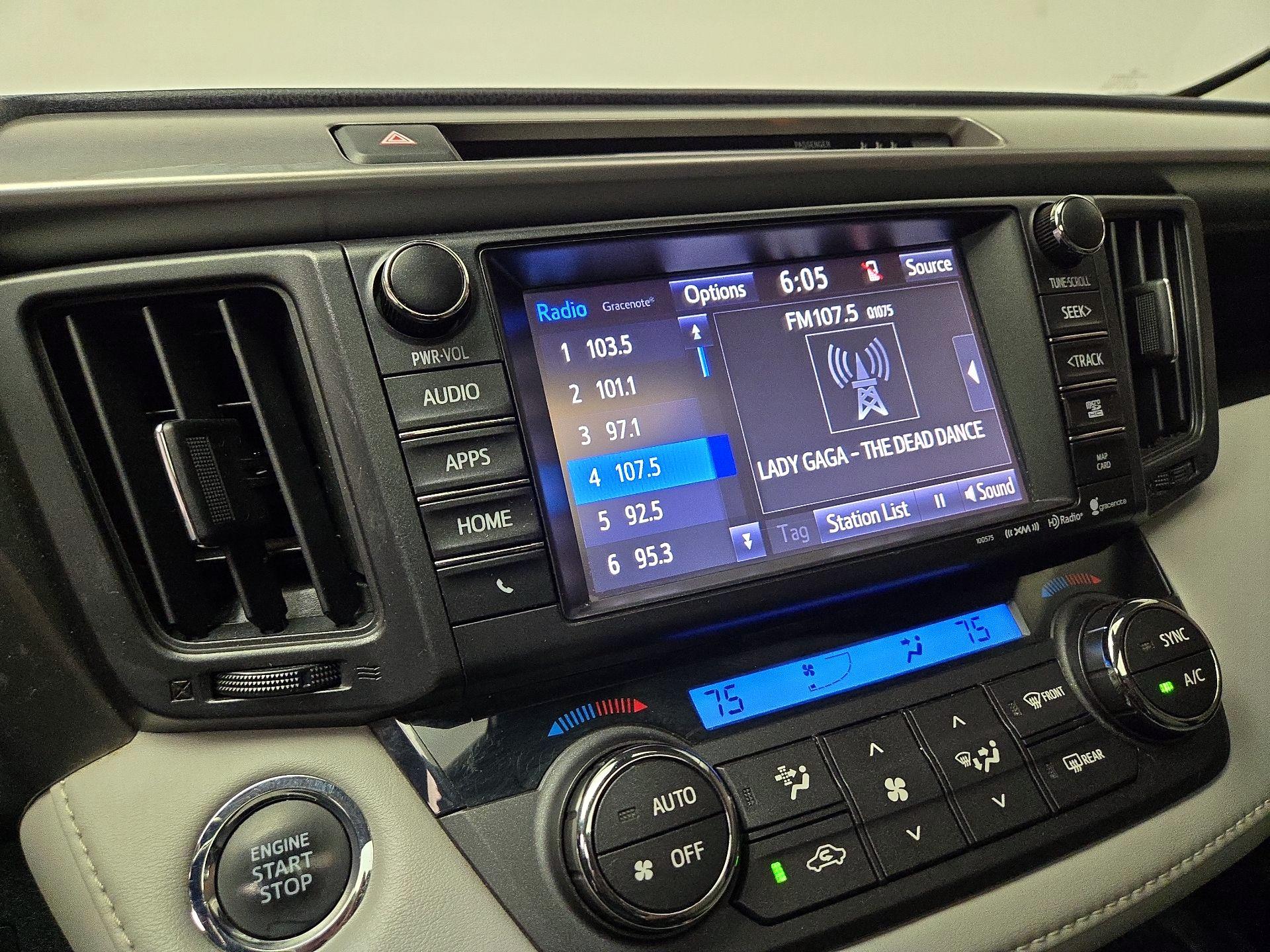 Thumbnail: 2018 Toyota RAV4 - 15