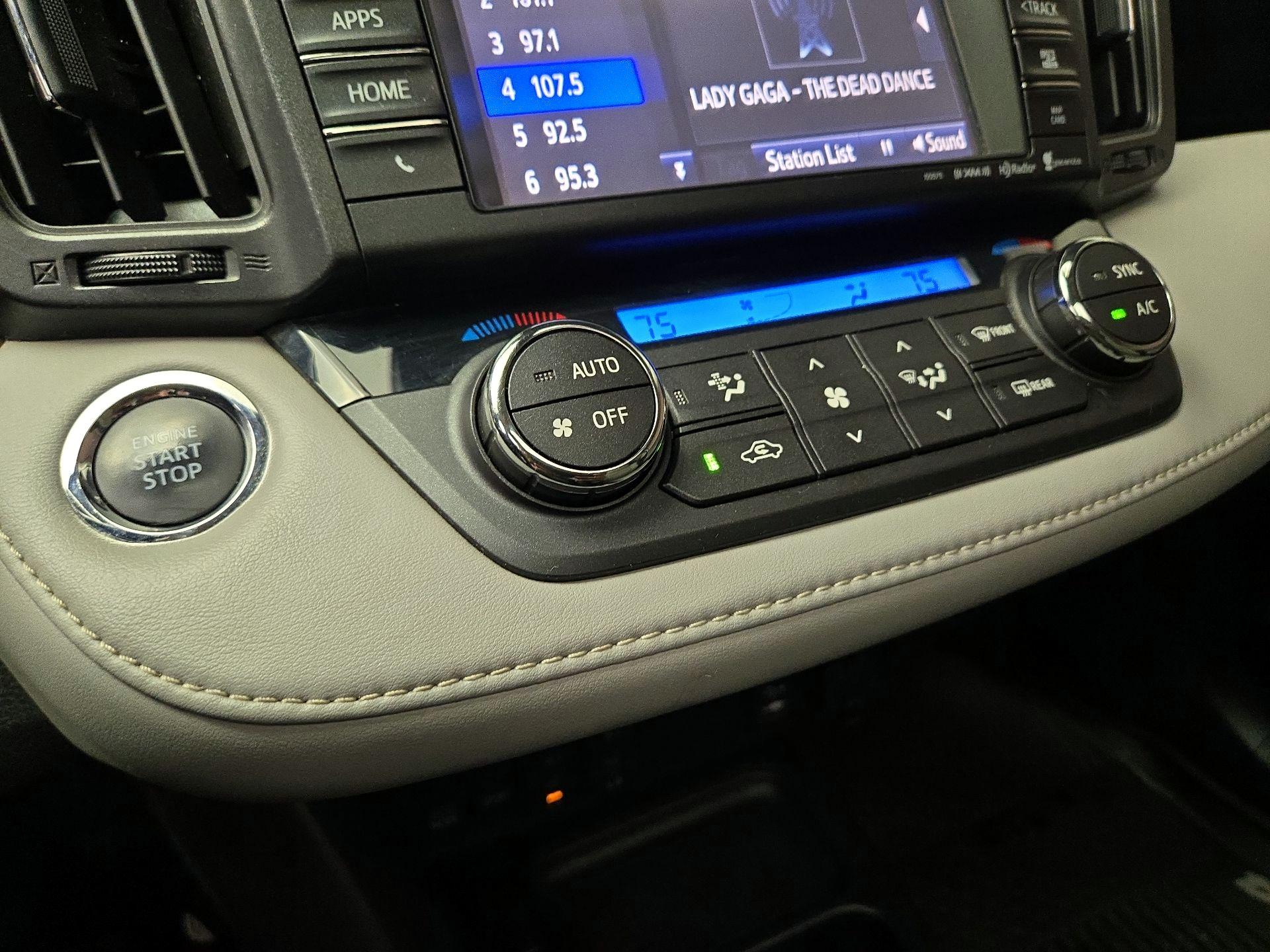 Thumbnail: 2018 Toyota RAV4 - 16