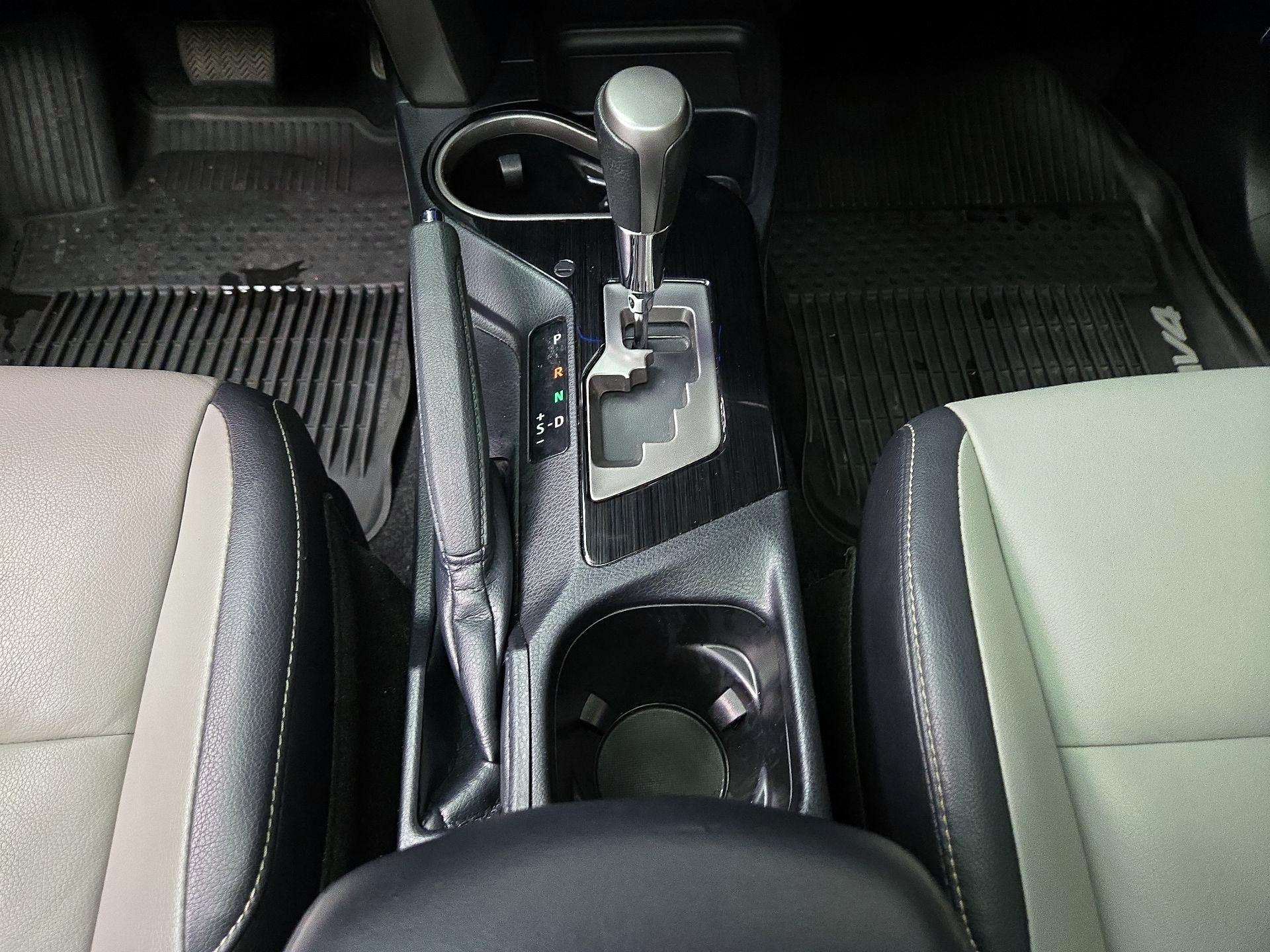 Thumbnail: 2018 Toyota RAV4 - 17