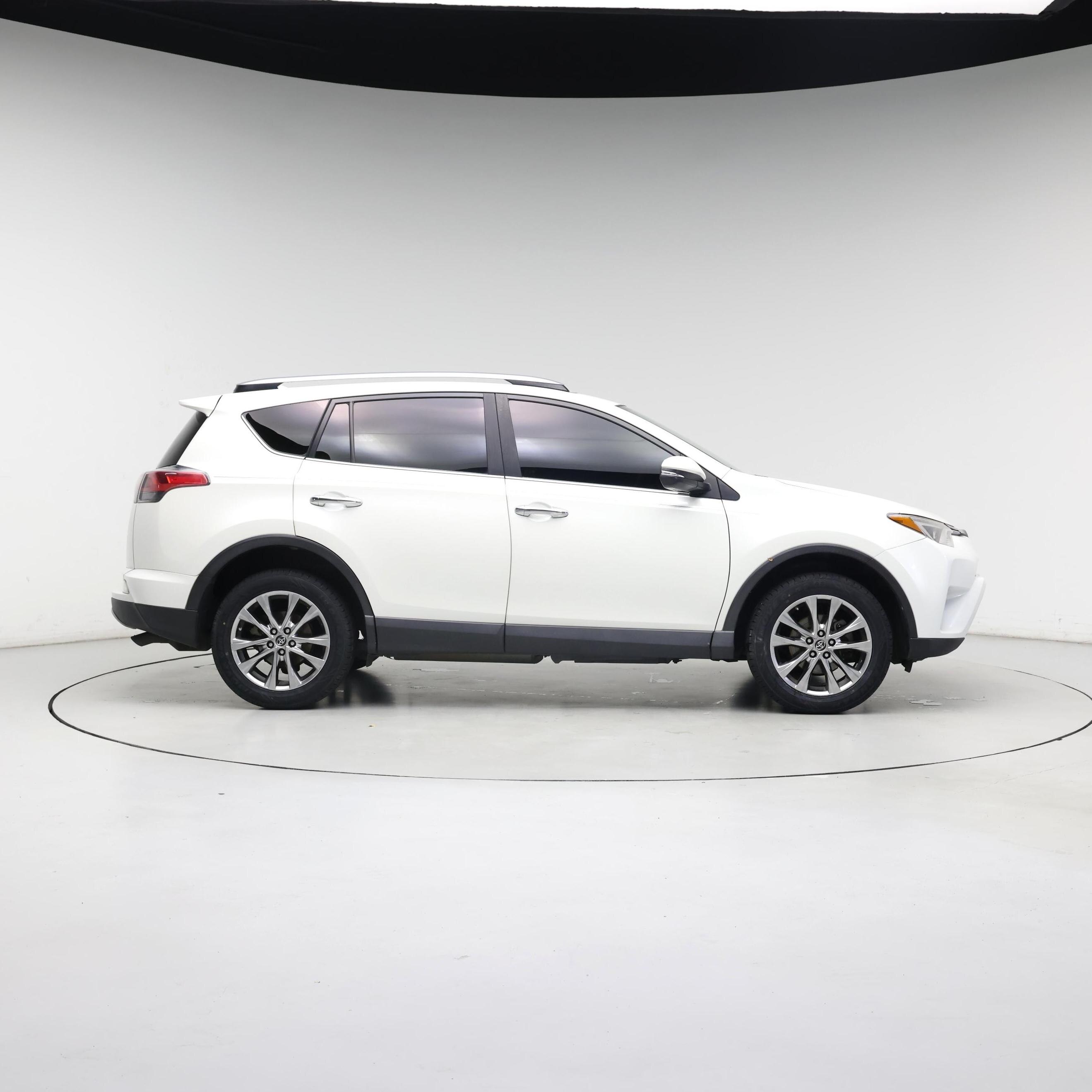 Thumbnail: 2018 Toyota RAV4 - 7