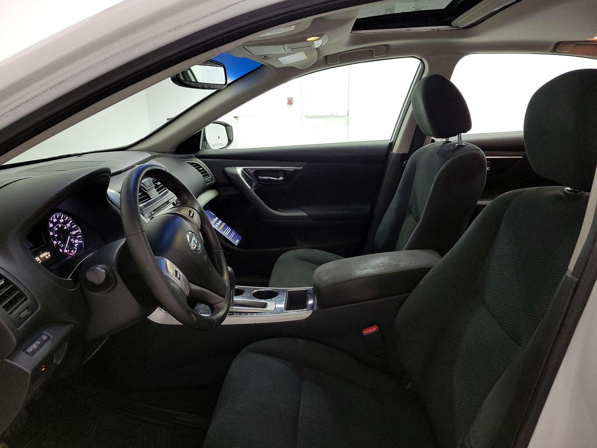 Thumbnail: 2014 Nissan Altima - 11