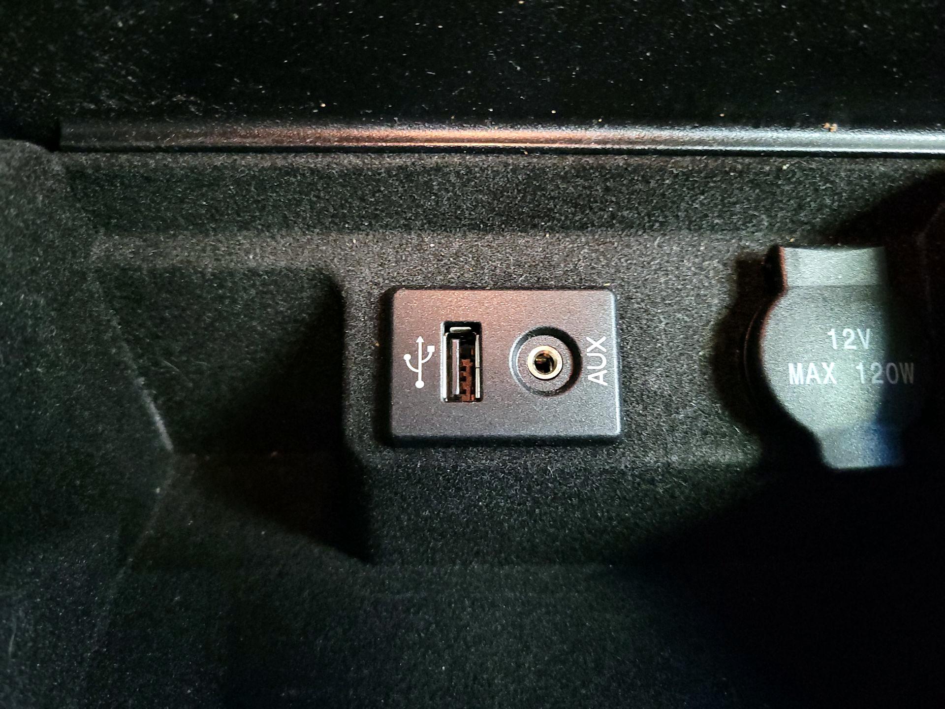 Thumbnail: 2014 Nissan Altima - 19