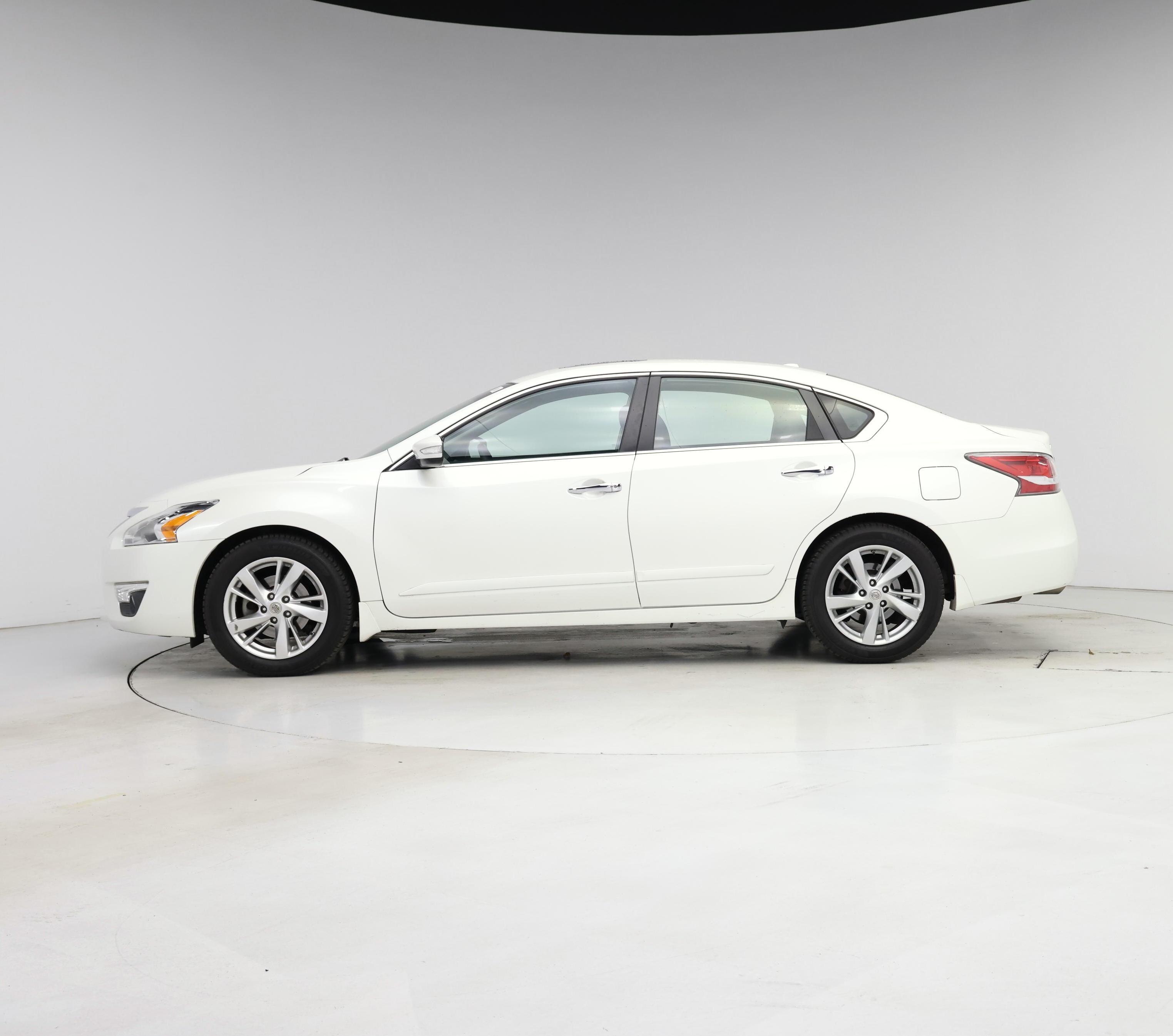 Thumbnail: 2014 Nissan Altima - 3