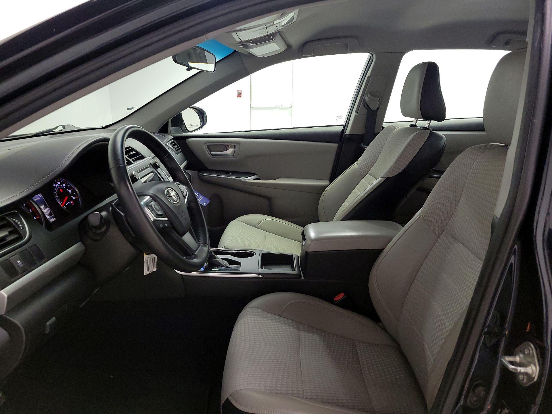 Thumbnail: 2015 Toyota Camry - 11