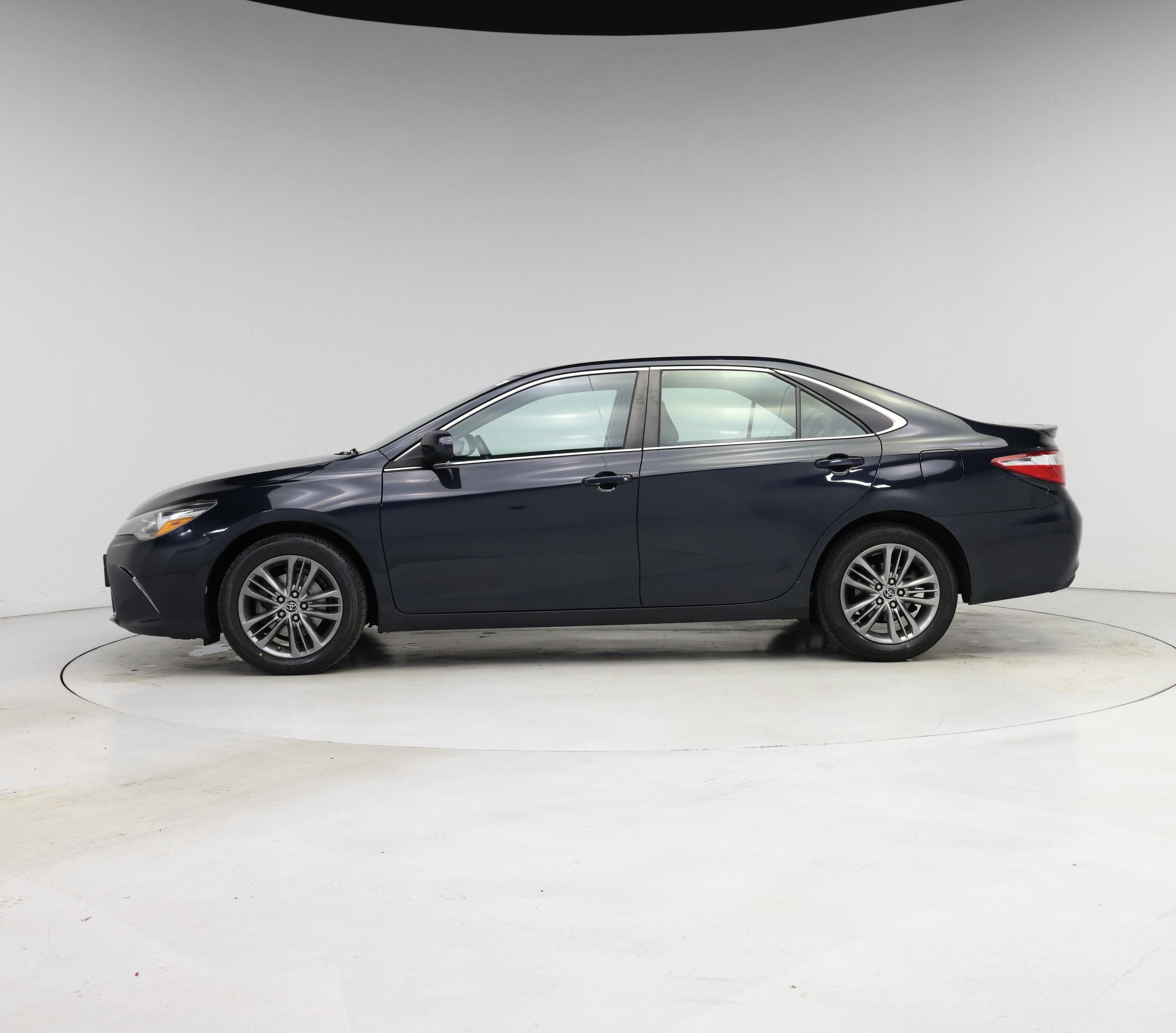 Thumbnail: 2015 Toyota Camry - 3