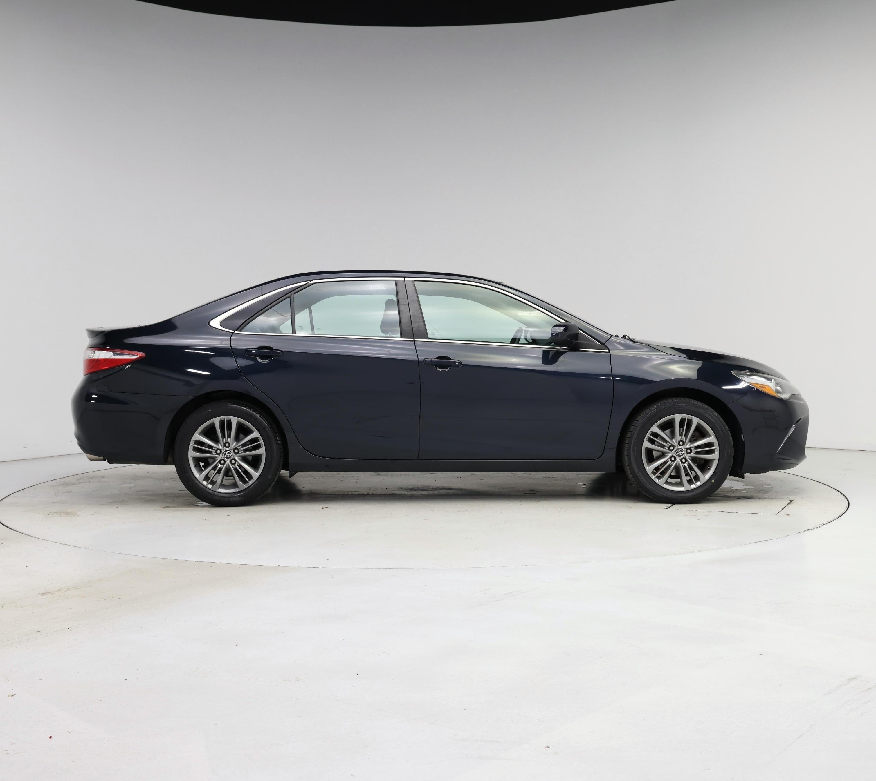 Thumbnail: 2015 Toyota Camry - 7