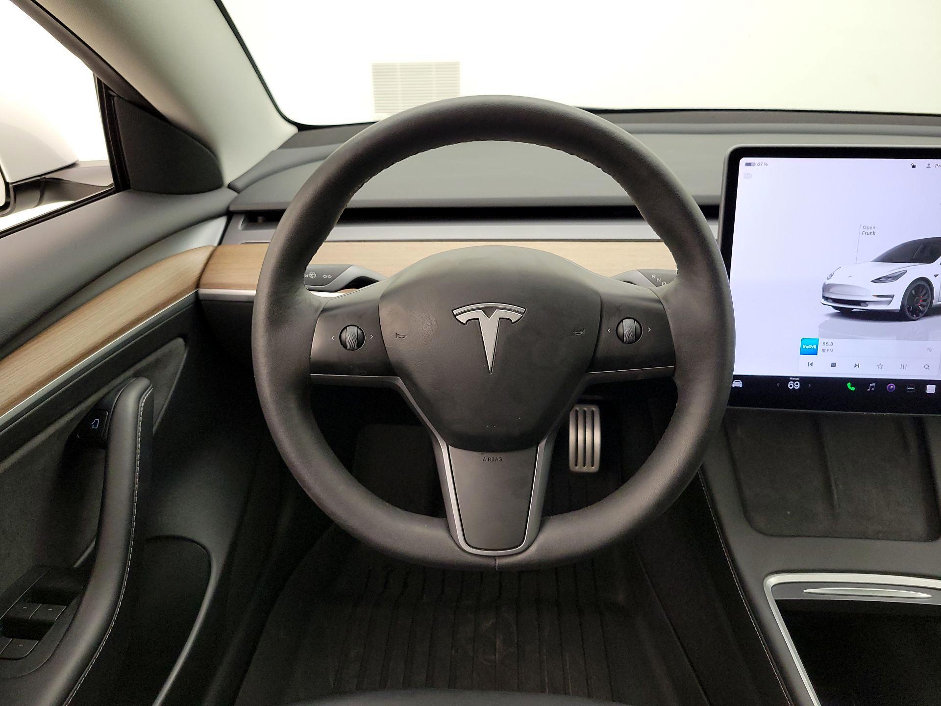 Thumbnail: 2023 Tesla Model 3 - 10