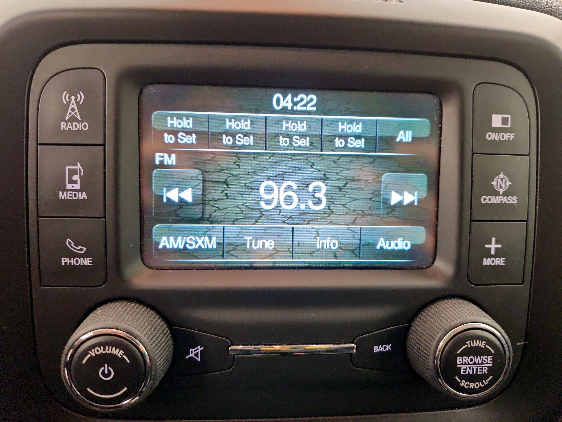 Thumbnail: 2015 Jeep Renegade - 15