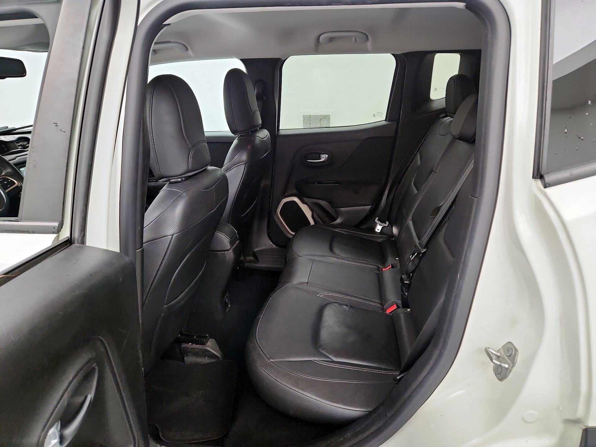 Thumbnail: 2015 Jeep Renegade - 19