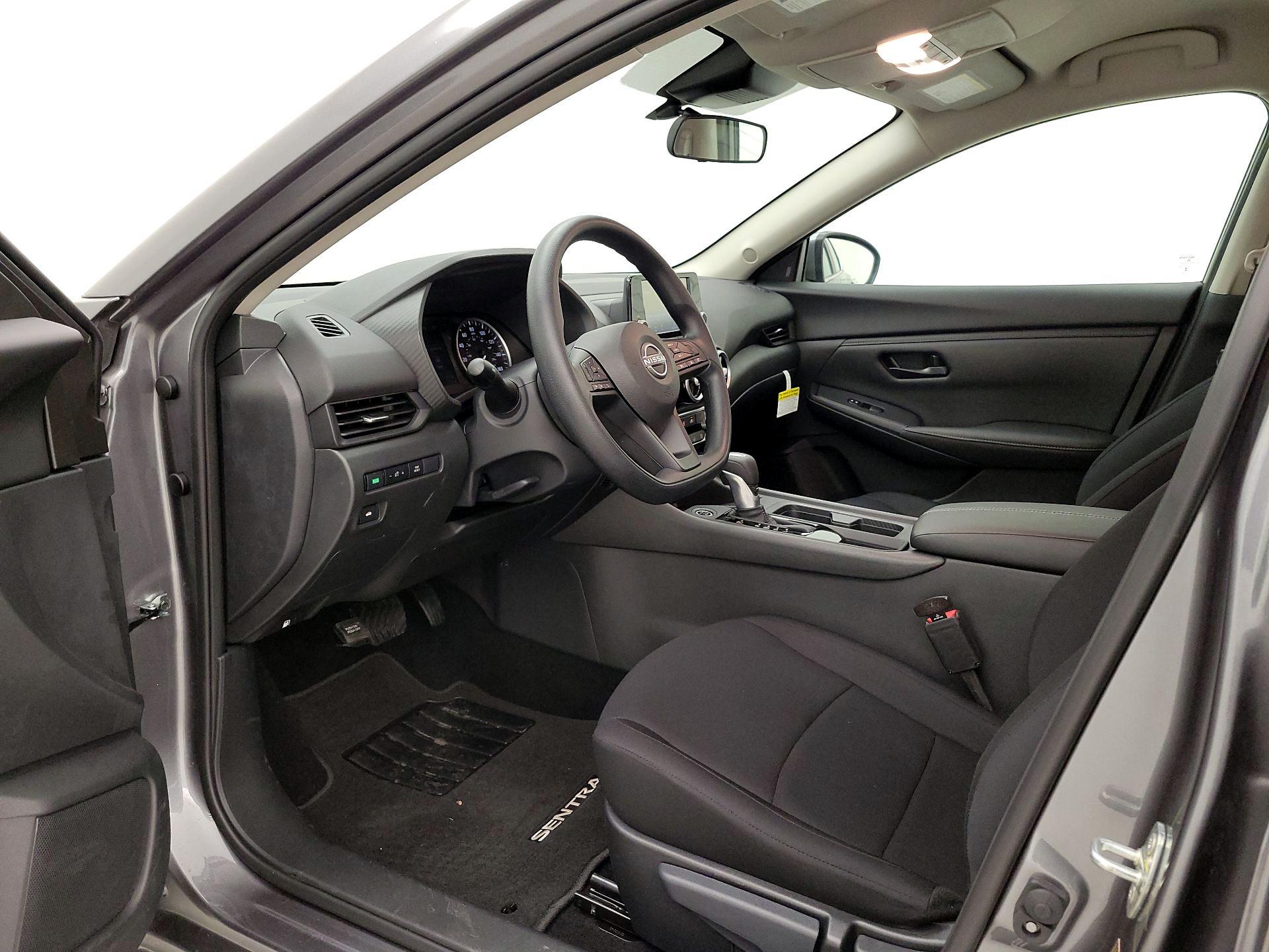 Thumbnail: 2025 Nissan Sentra - 11