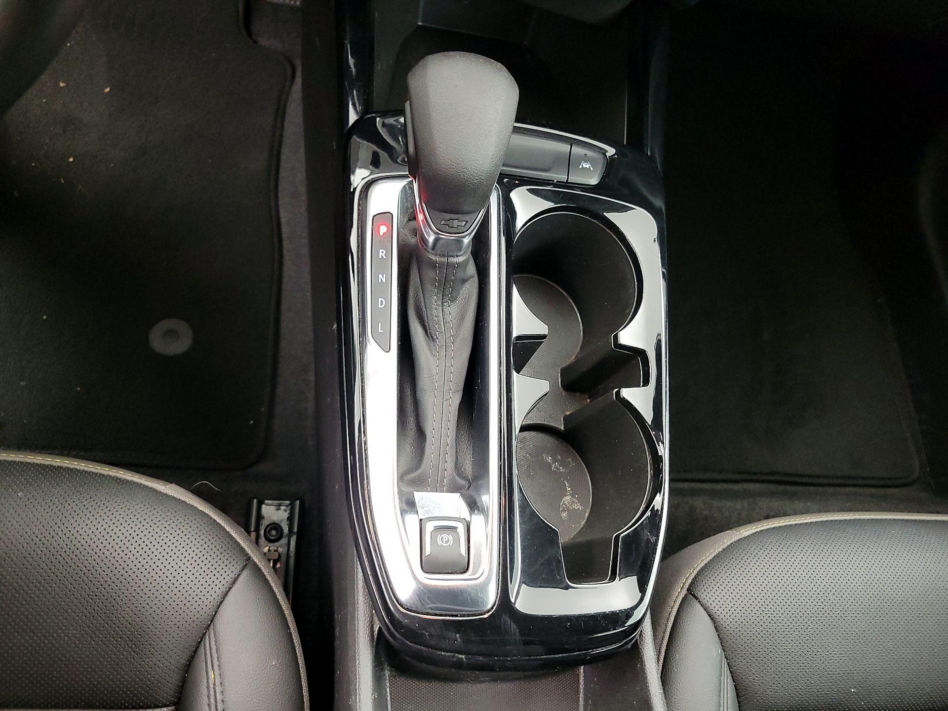 Thumbnail: 2025 Chevrolet Trax - 17