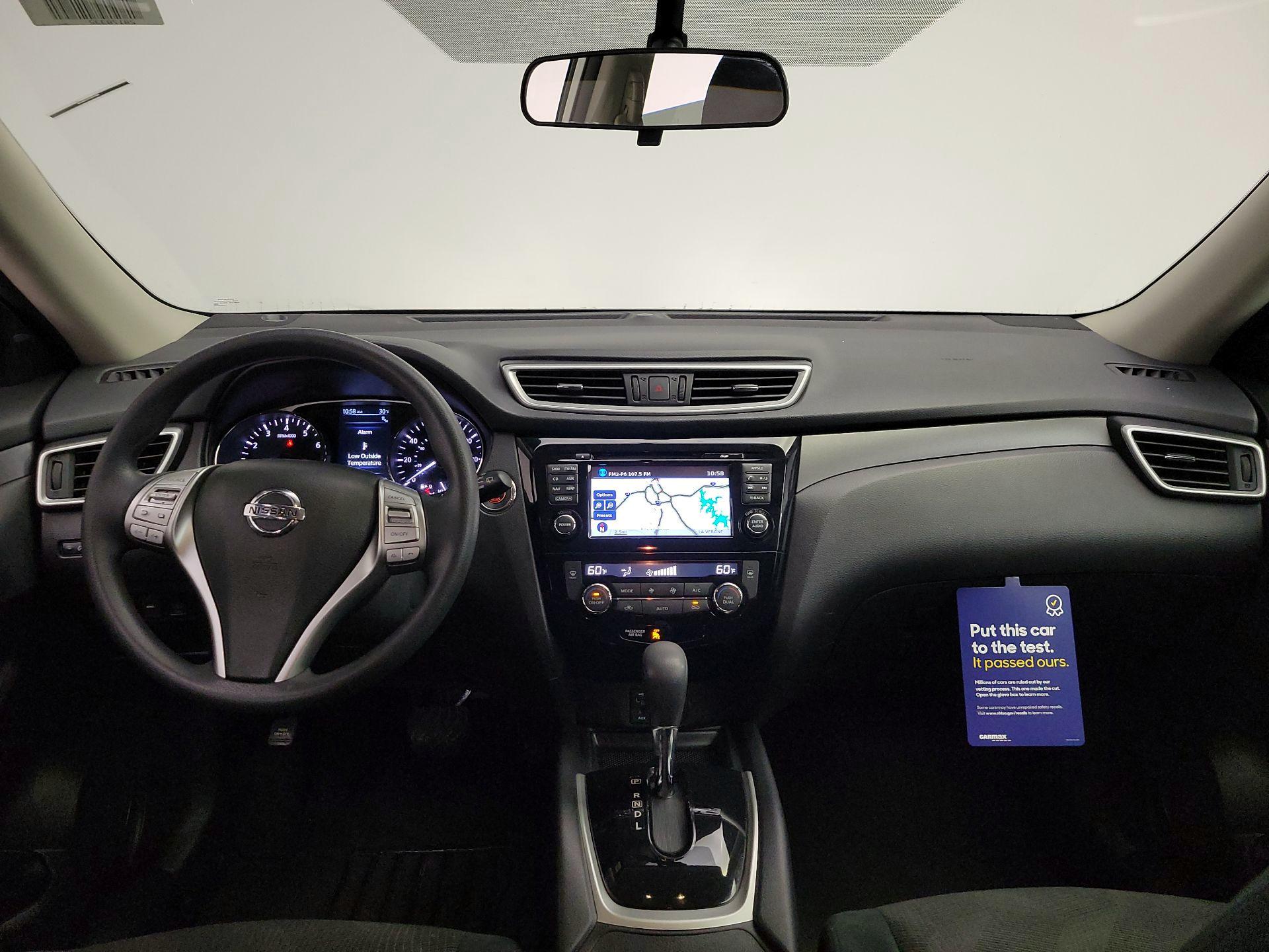 Thumbnail: 2016 Nissan Rogue - 9