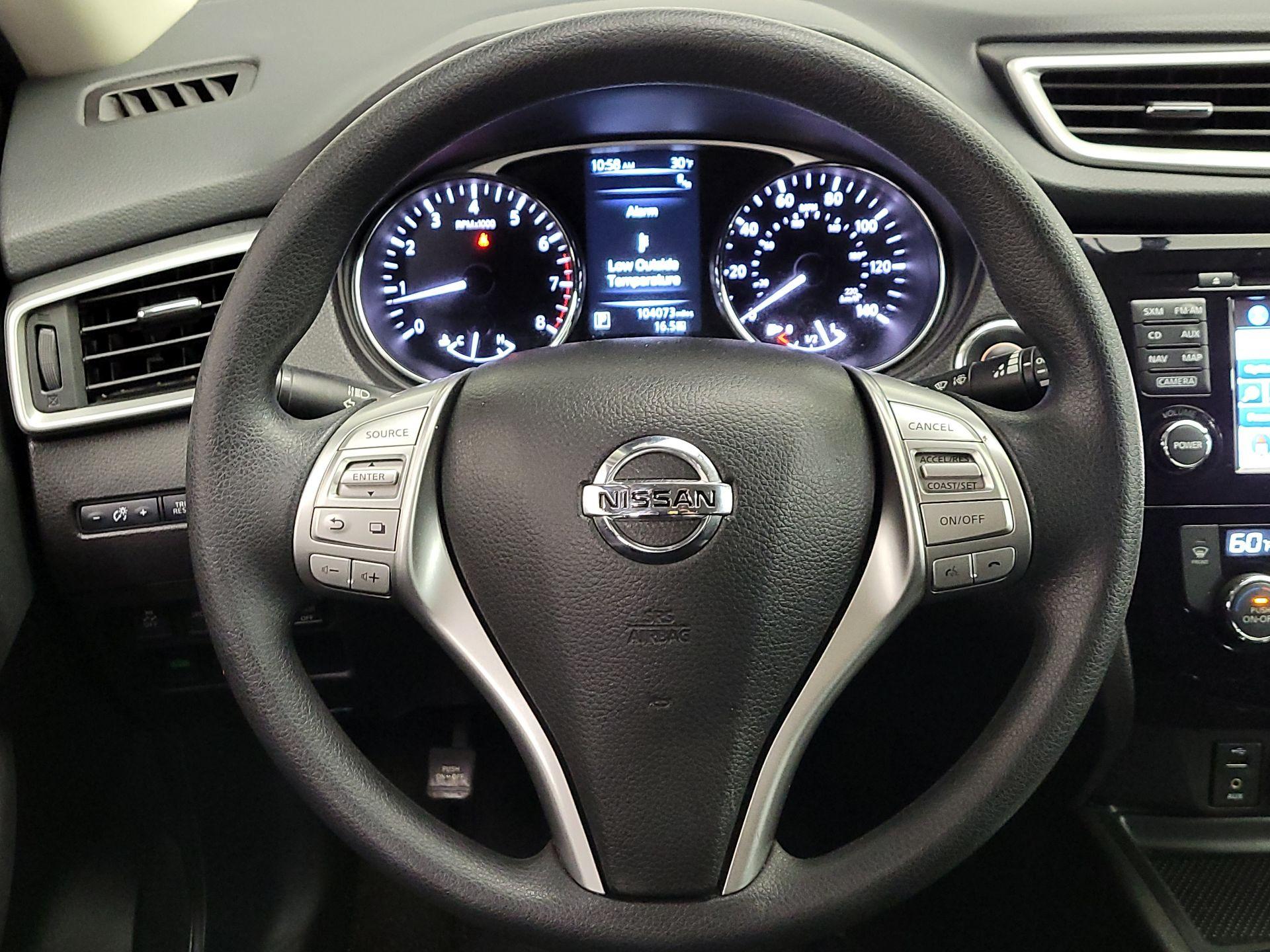 Thumbnail: 2016 Nissan Rogue - 10