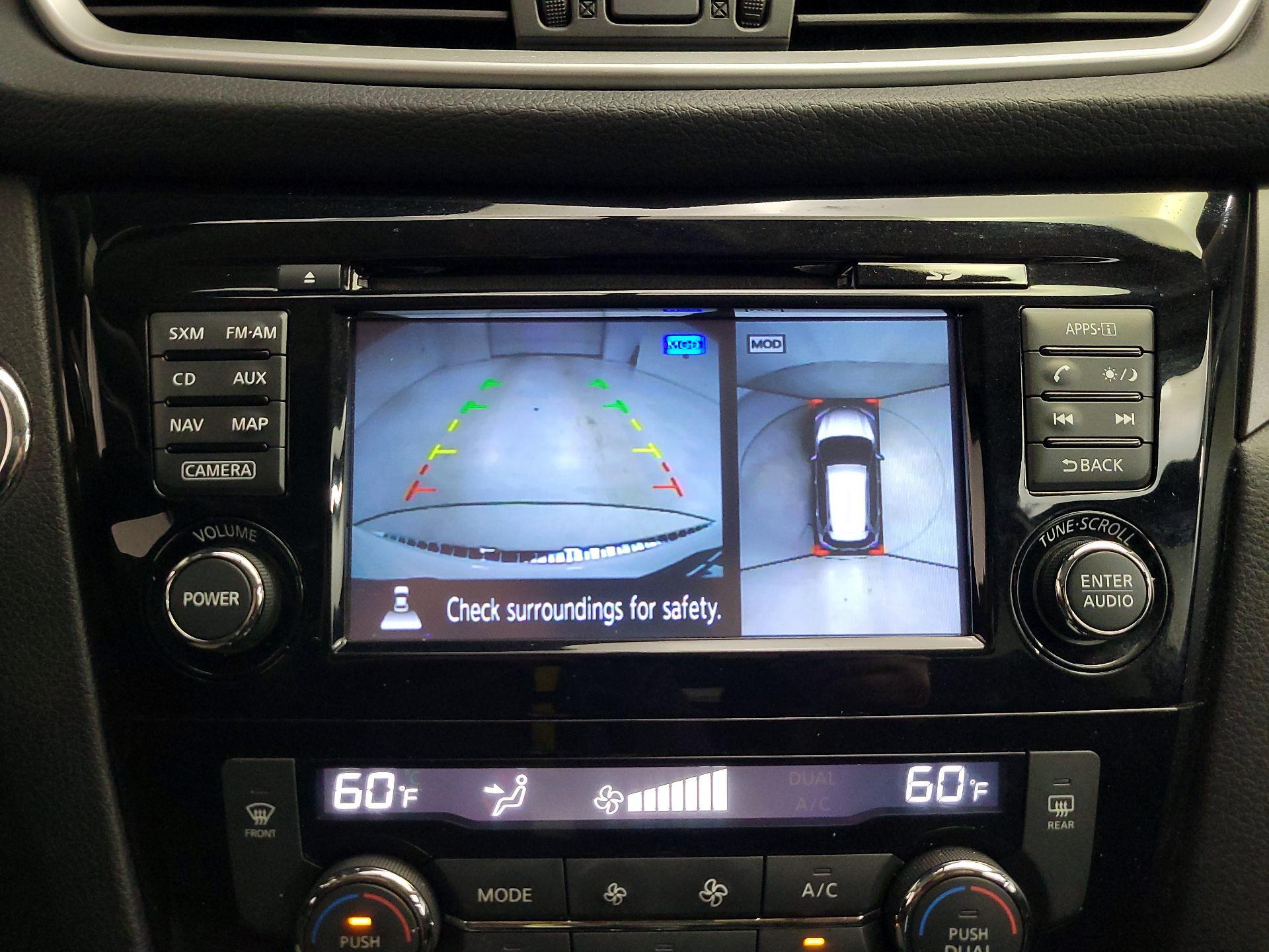 Thumbnail: 2016 Nissan Rogue - 15