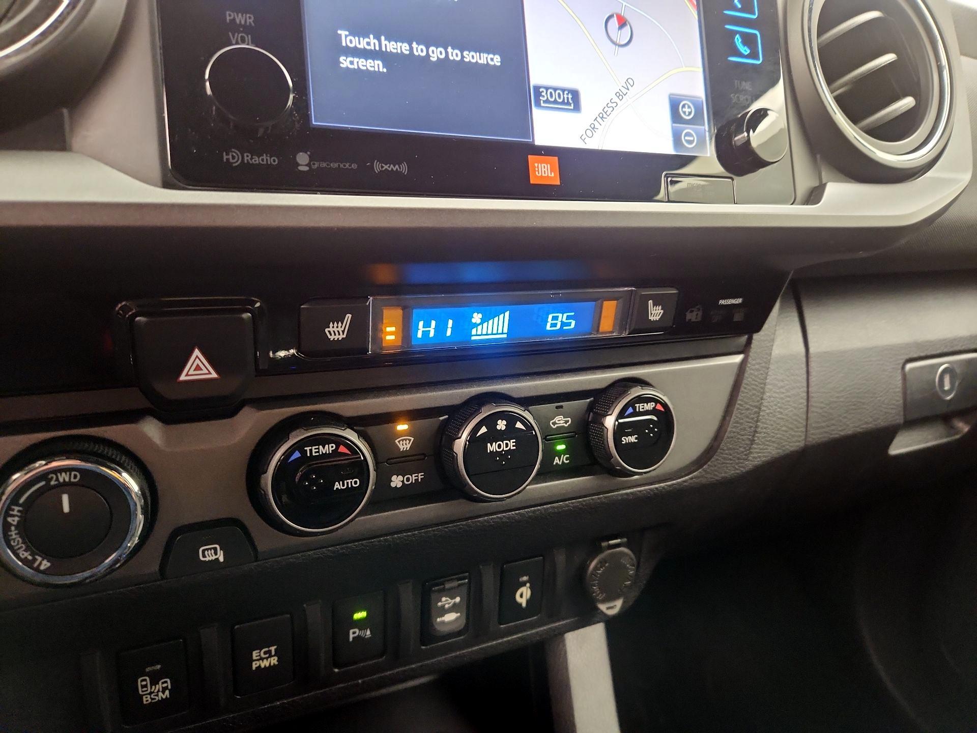 Thumbnail: 2017 Toyota Tacoma - 16