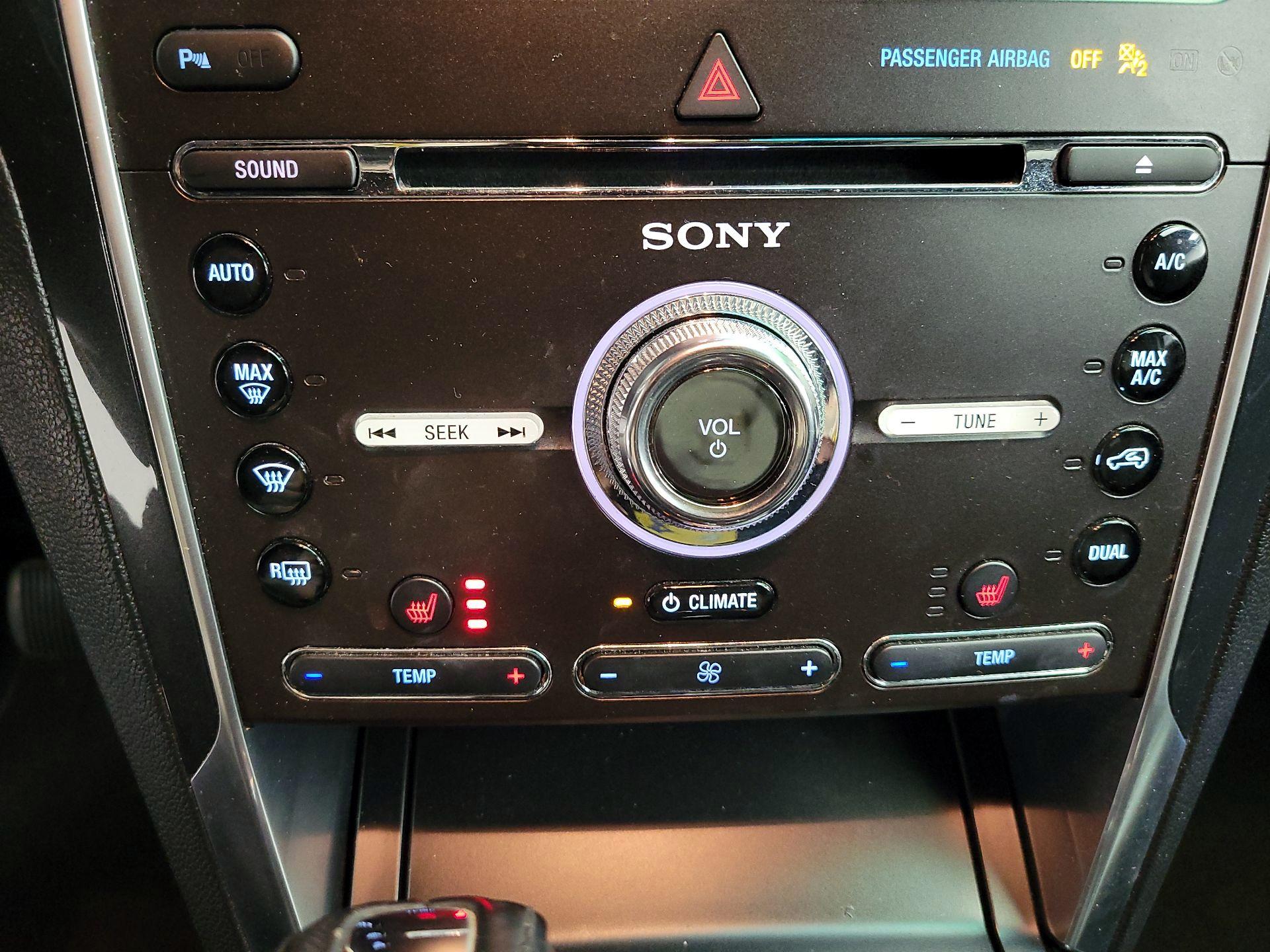 Thumbnail: 2016 Ford Explorer - 16