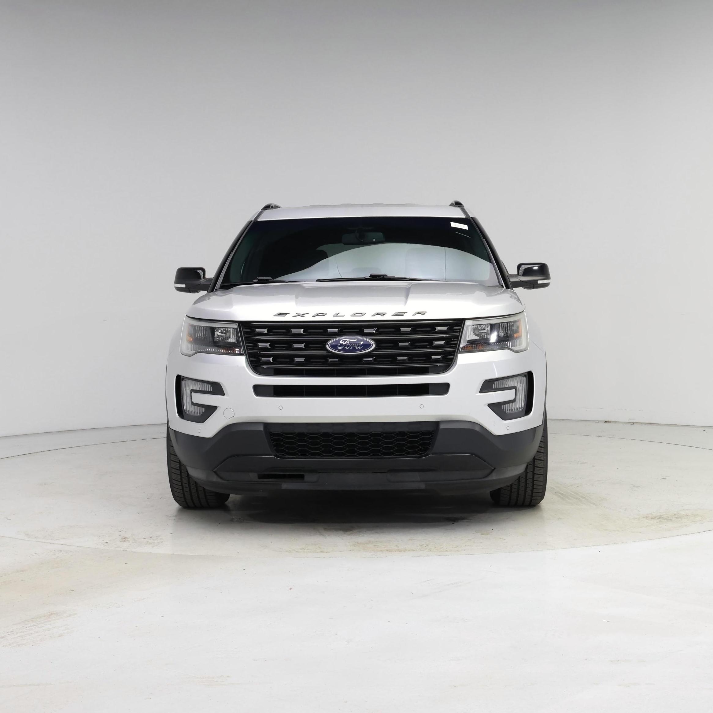 Thumbnail: 2016 Ford Explorer - 5