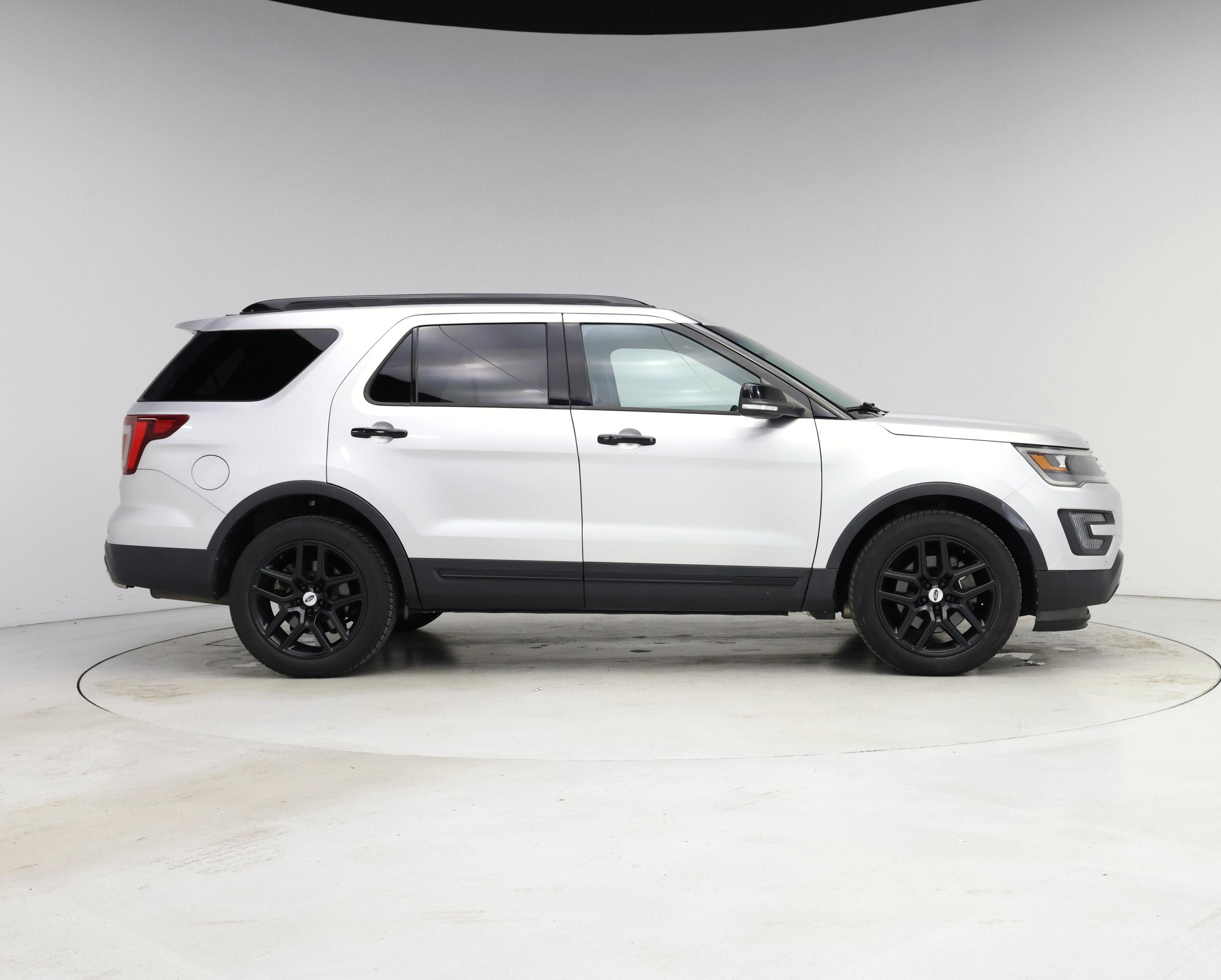 Thumbnail: 2016 Ford Explorer - 7