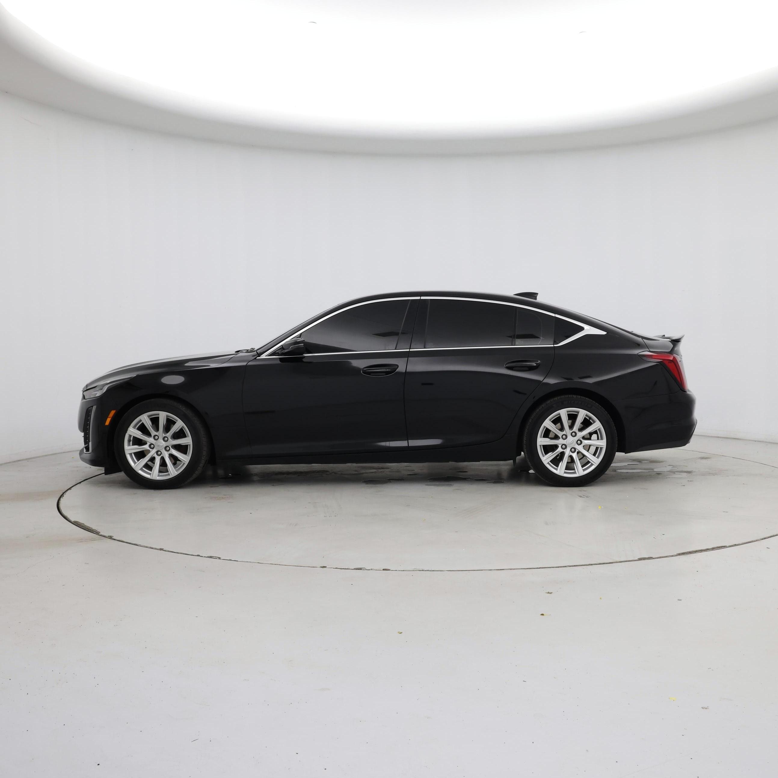 Thumbnail: 2023 Cadillac CT5 - 3