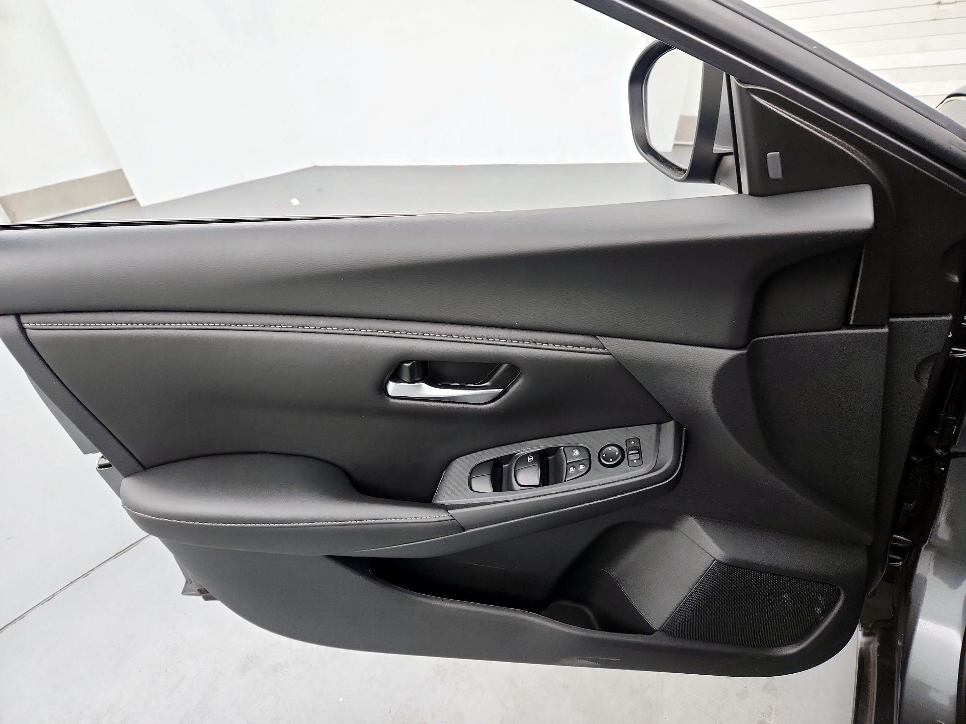 Thumbnail: 2025 Nissan Sentra - 12