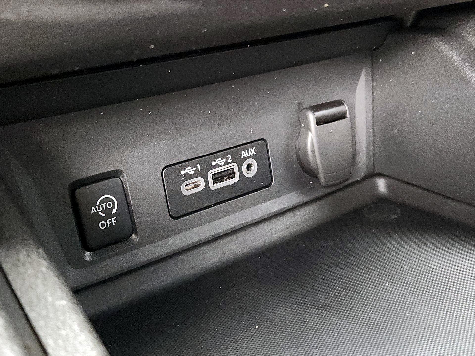 Thumbnail: 2025 Nissan Sentra - 18