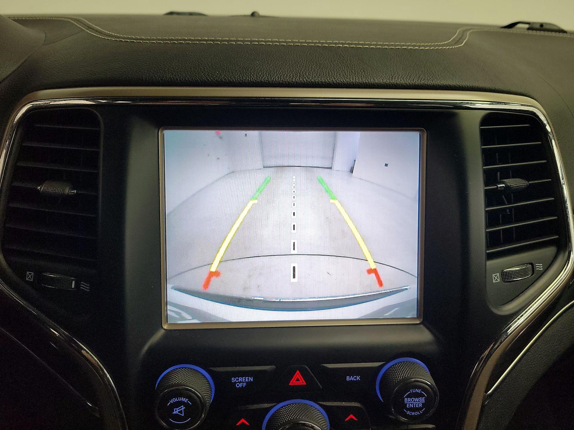 Thumbnail: 2015 Jeep Grand Cherokee - 15