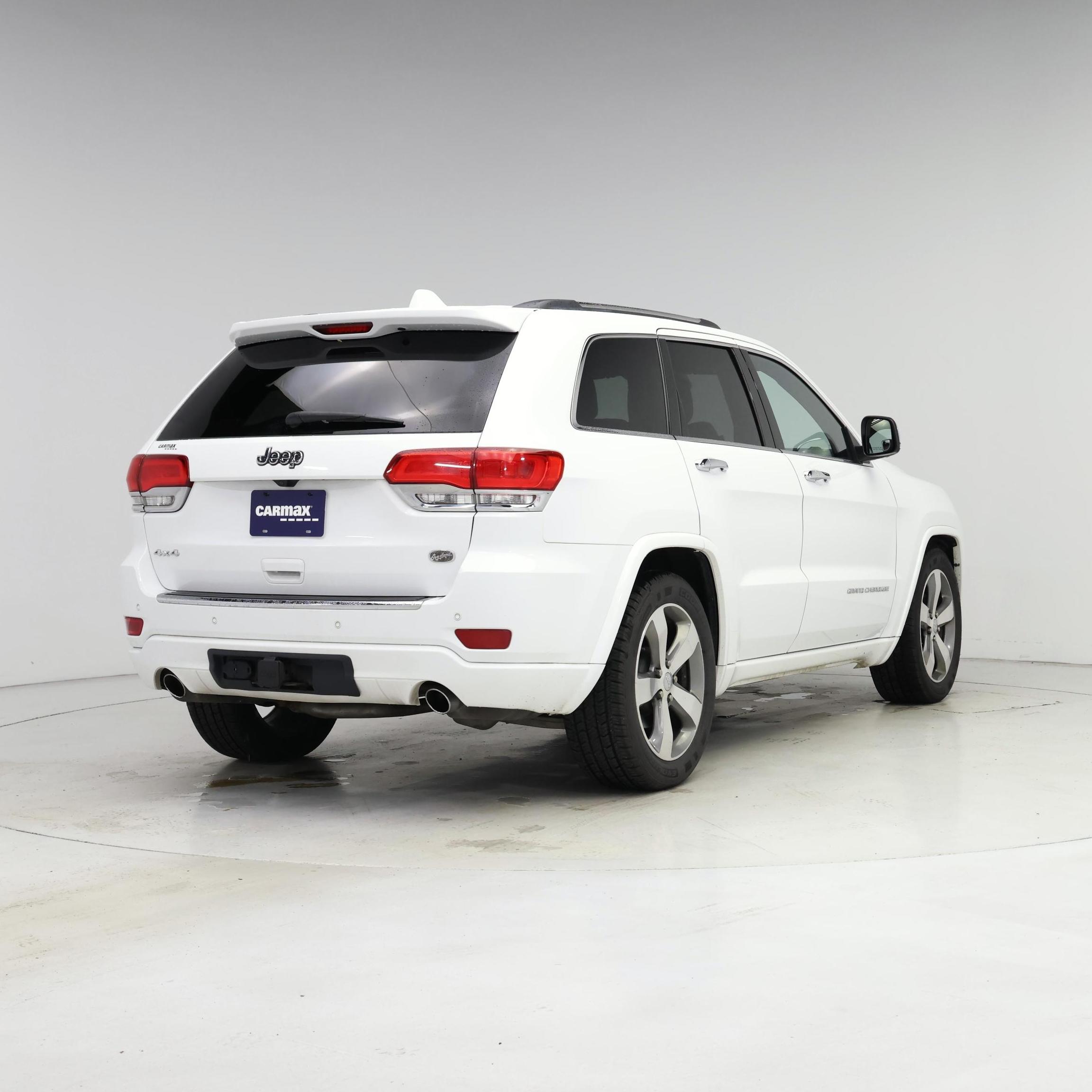 Thumbnail: 2015 Jeep Grand Cherokee - 8