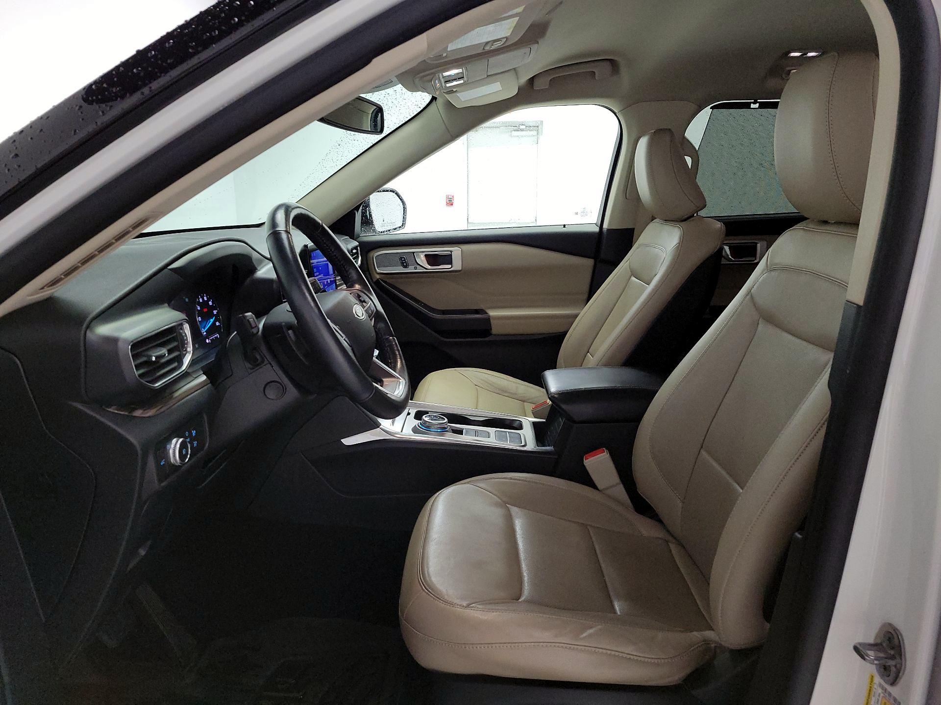 Thumbnail: 2020 Ford Explorer - 11