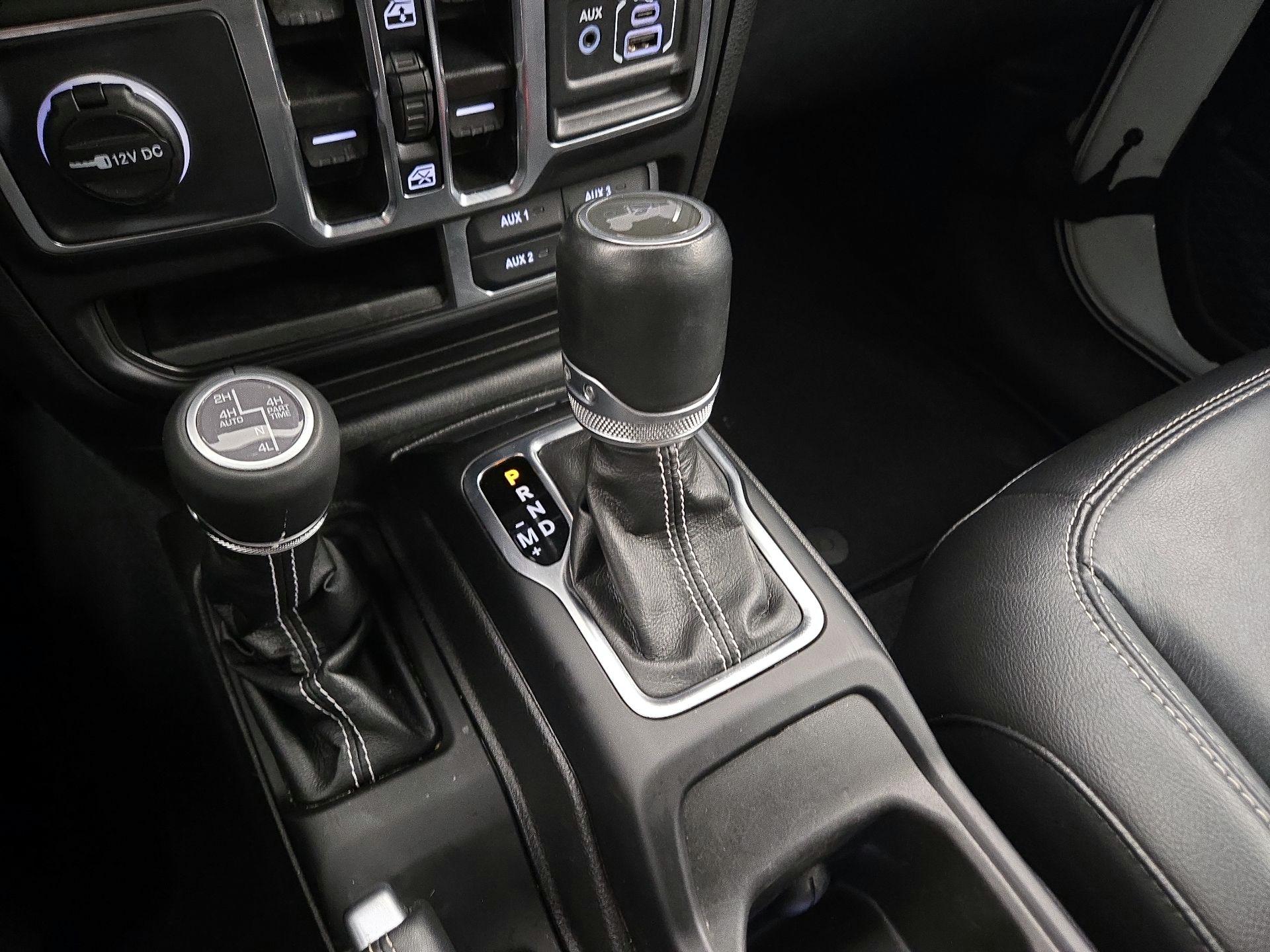 Thumbnail: 2023 Jeep Wrangler - 18