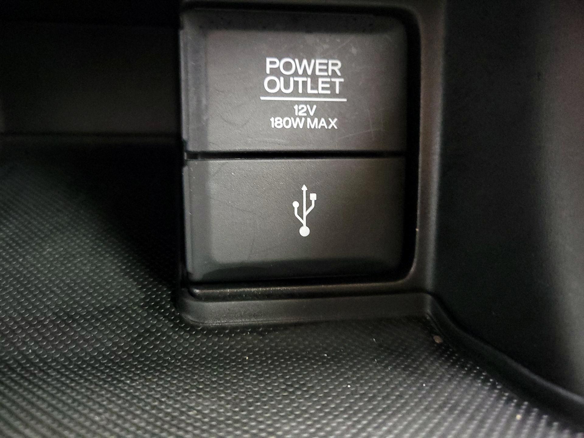 Thumbnail: 2015 Honda Accord - 18