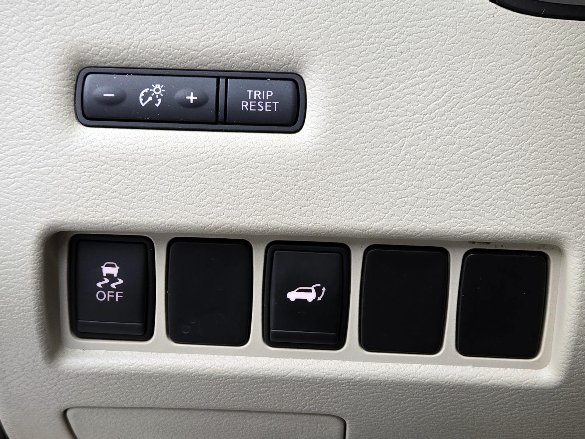 Thumbnail: 2015 Nissan Murano - 13