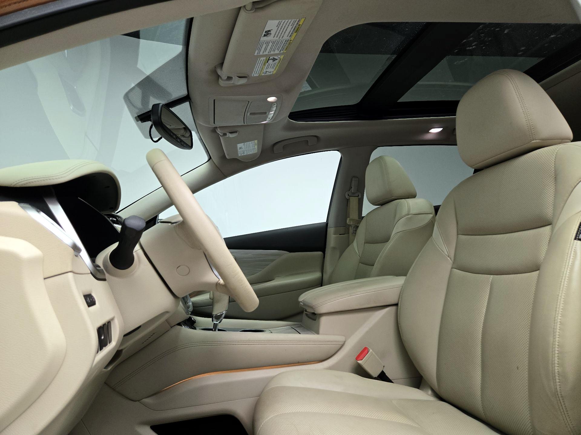 Thumbnail: 2015 Nissan Murano - 20