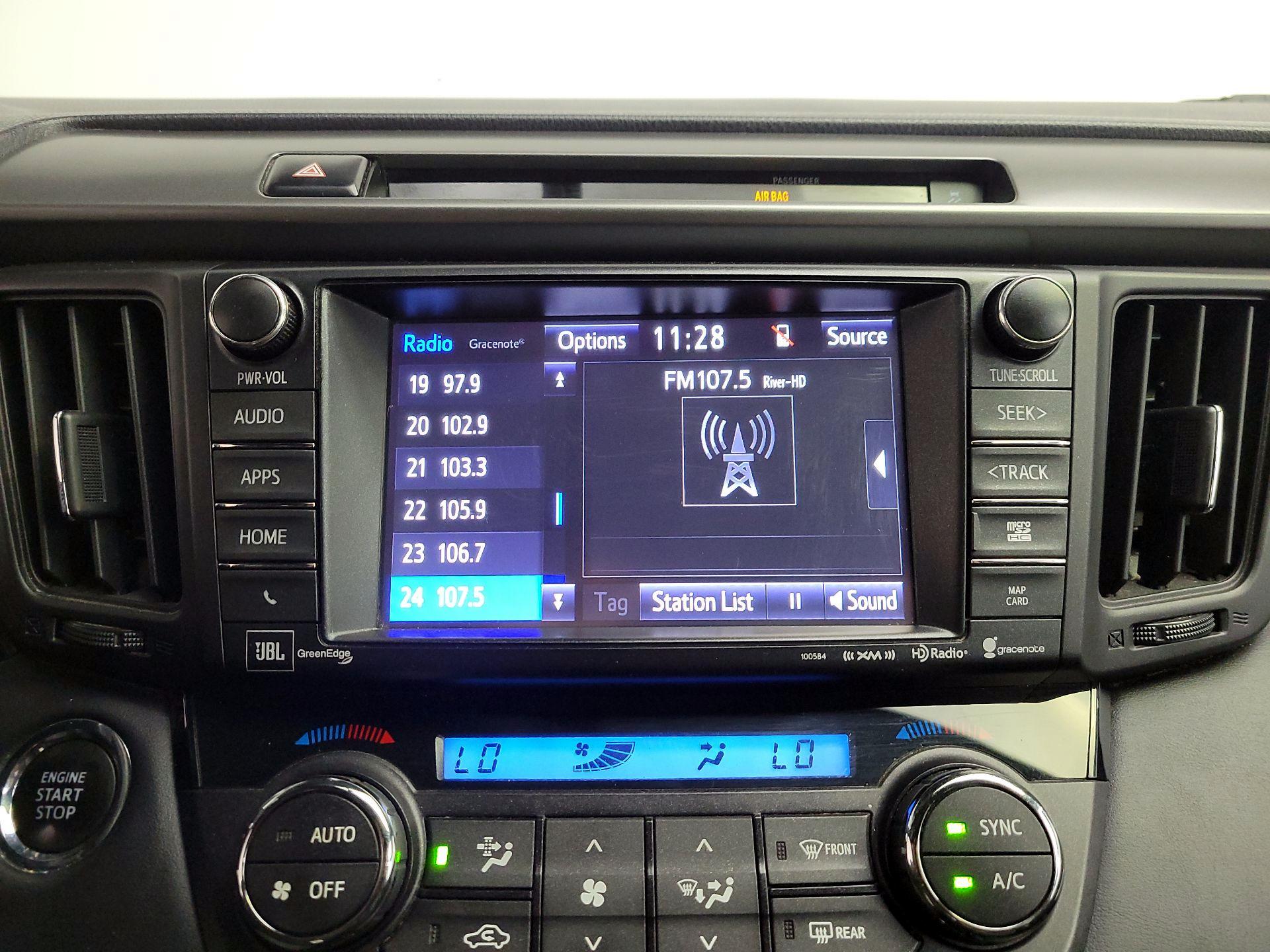 Thumbnail: 2016 Toyota RAV4 - 16