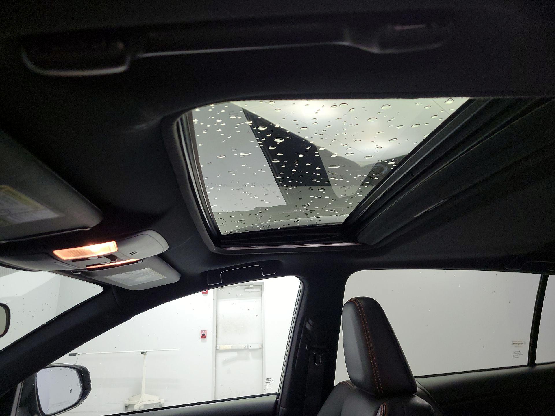 Thumbnail: 2016 Toyota RAV4 - 20